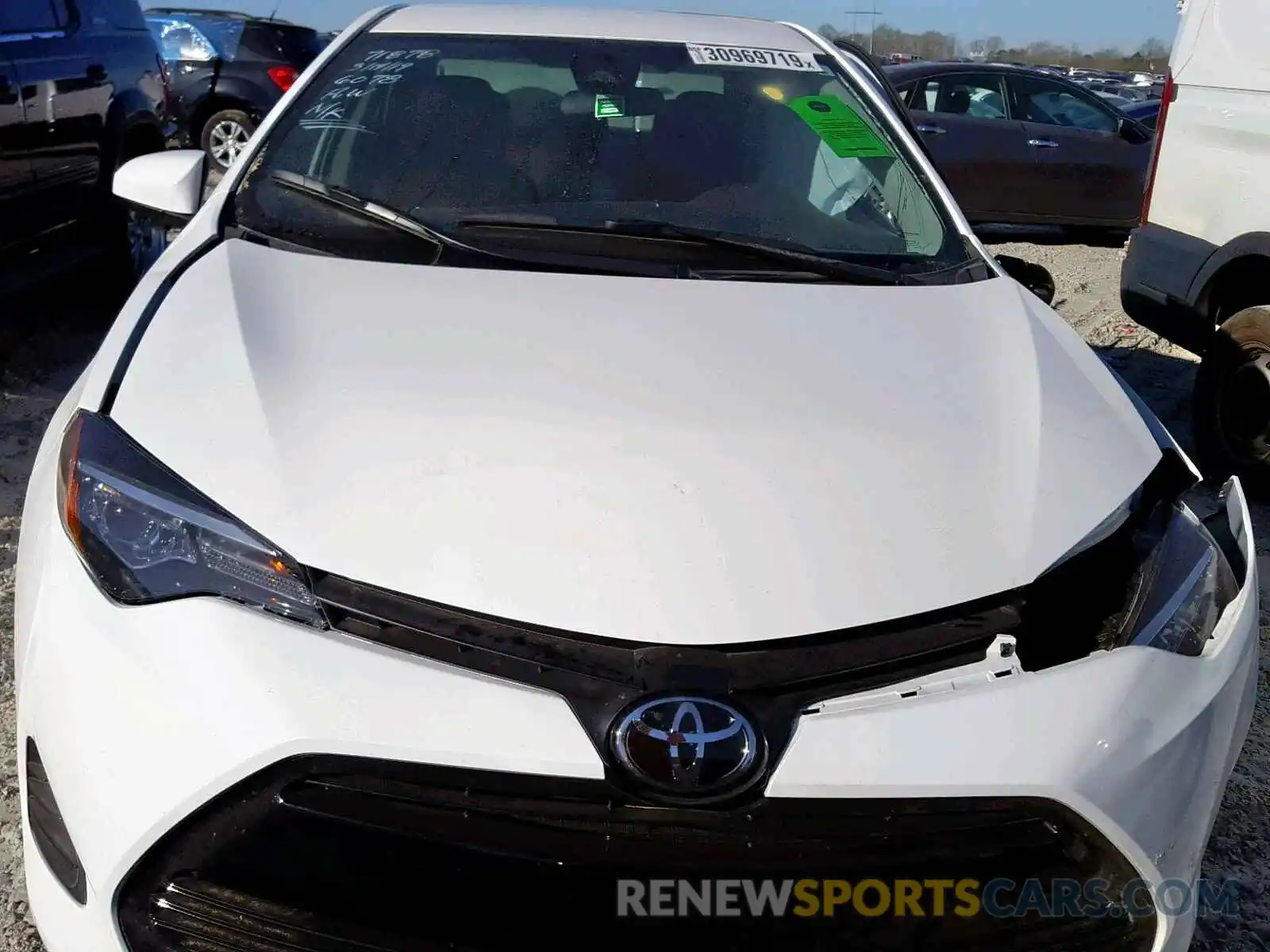 7 Photograph of a damaged car 5YFBURHE1KP886078 TOYOTA COROLLA 2019