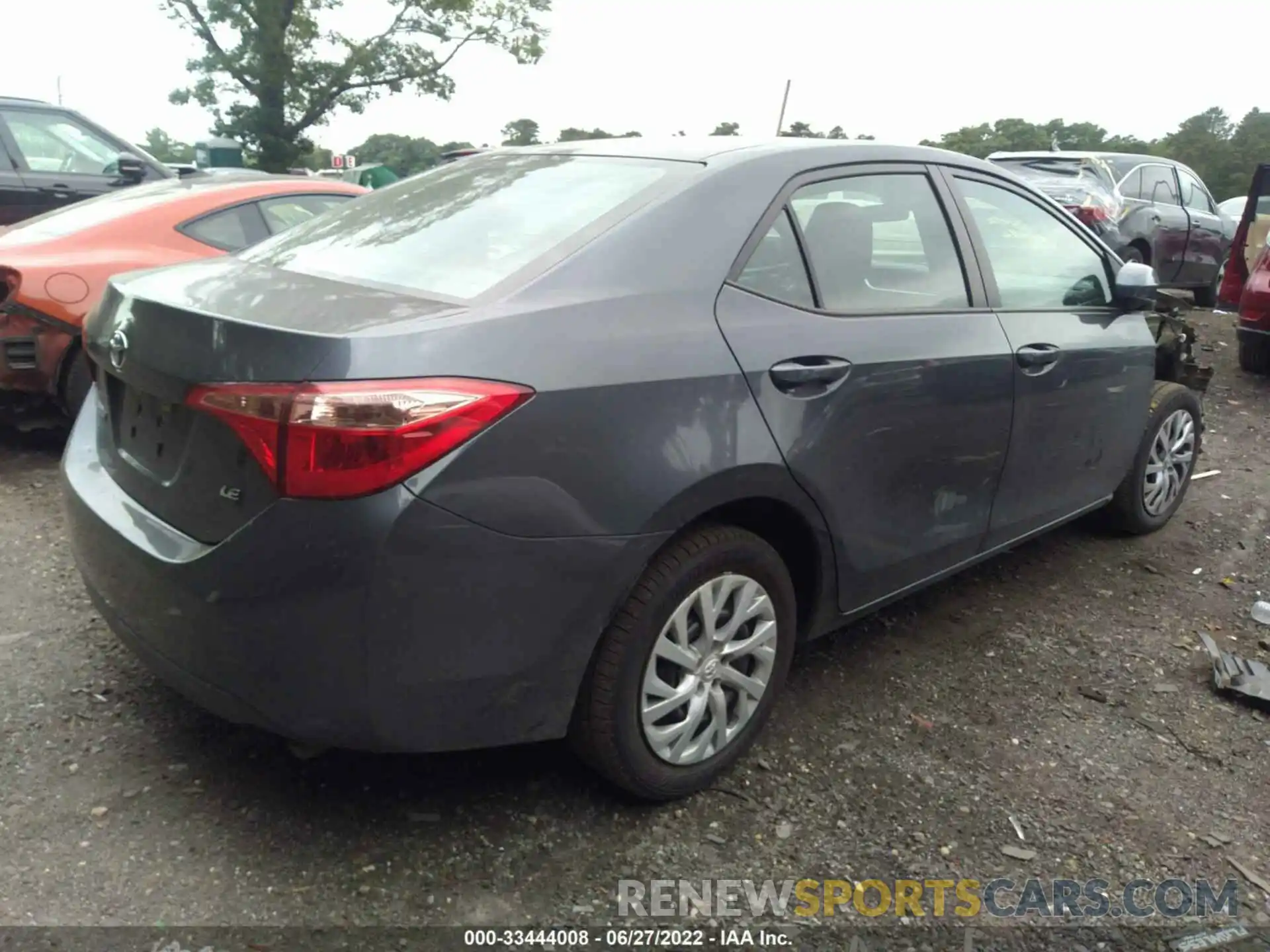 4 Photograph of a damaged car 5YFBURHE1KP886100 TOYOTA COROLLA 2019