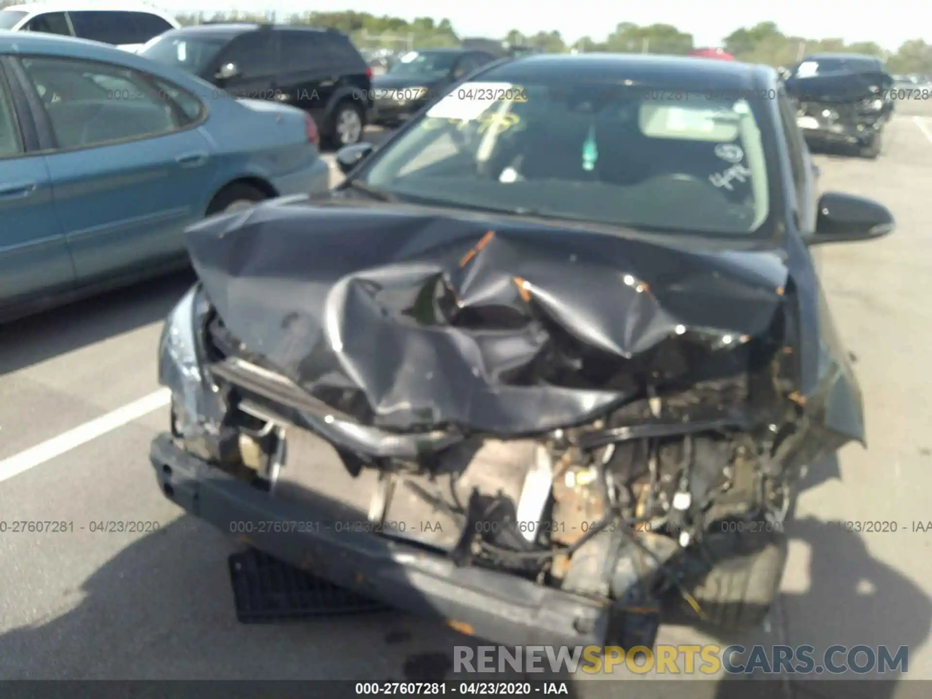 6 Photograph of a damaged car 5YFBURHE1KP886498 TOYOTA COROLLA 2019