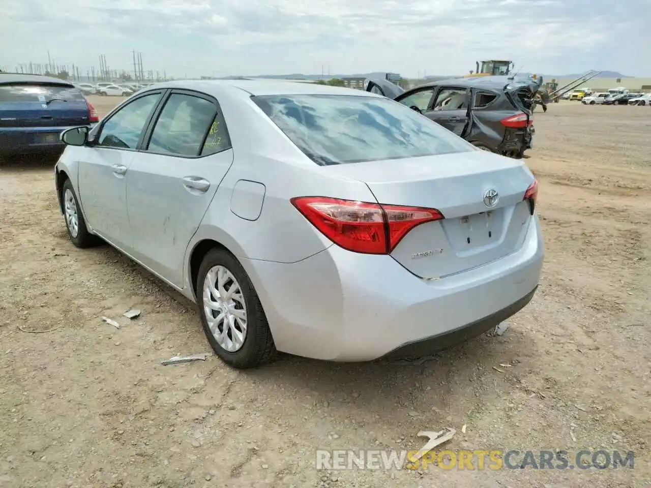 3 Photograph of a damaged car 5YFBURHE1KP888039 TOYOTA COROLLA 2019