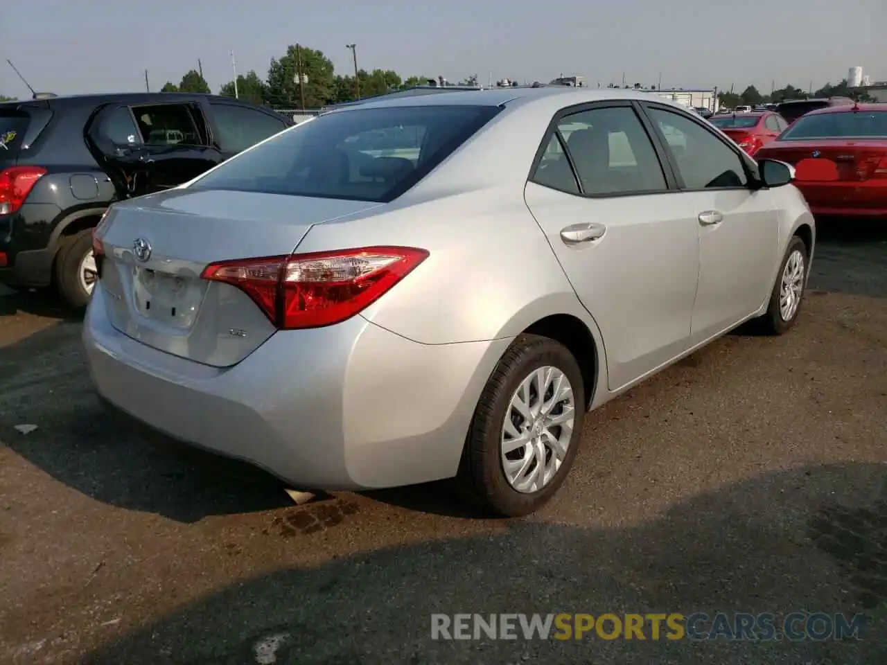 4 Photograph of a damaged car 5YFBURHE1KP888820 TOYOTA COROLLA 2019