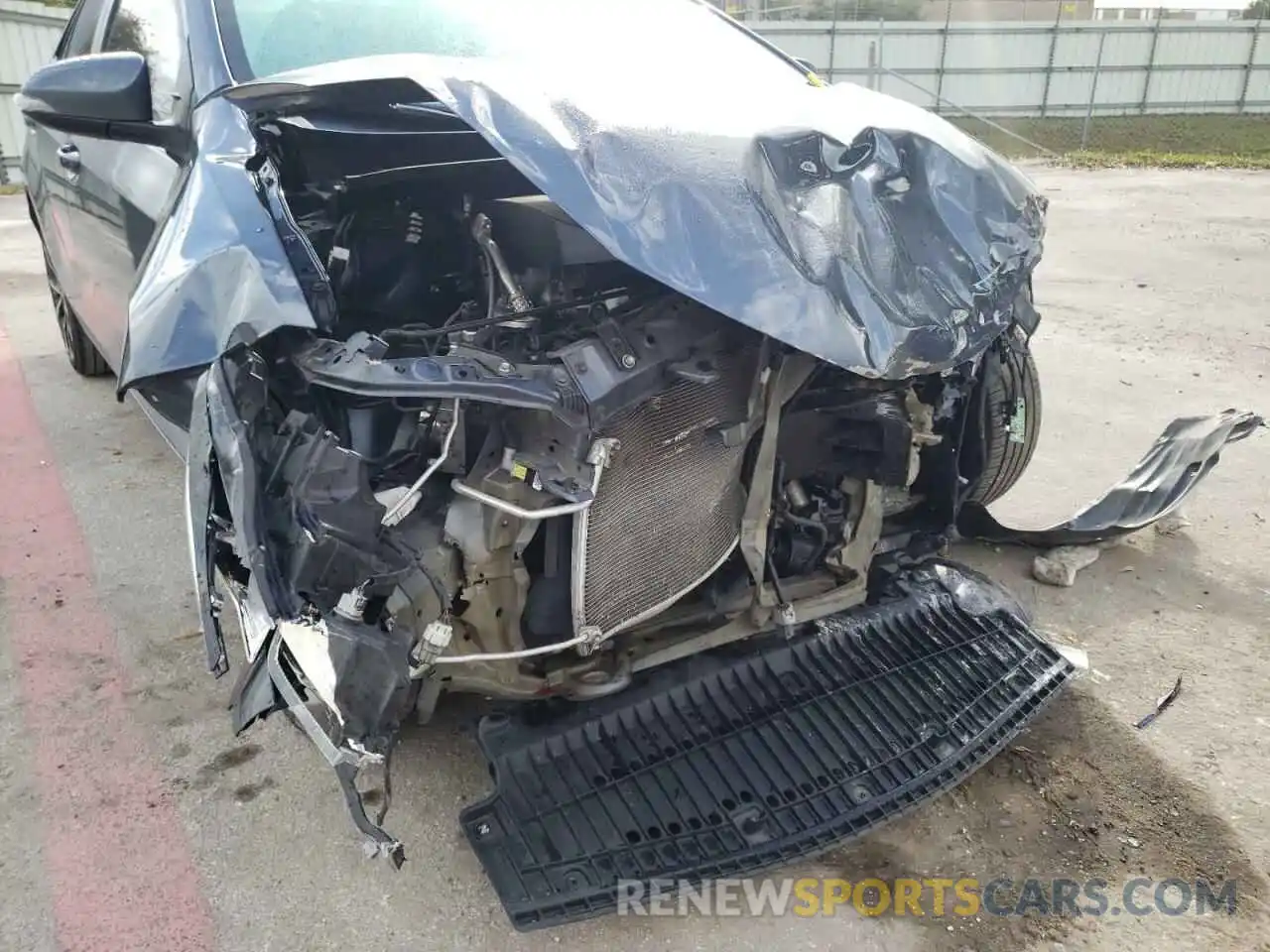 9 Photograph of a damaged car 5YFBURHE1KP889188 TOYOTA COROLLA 2019