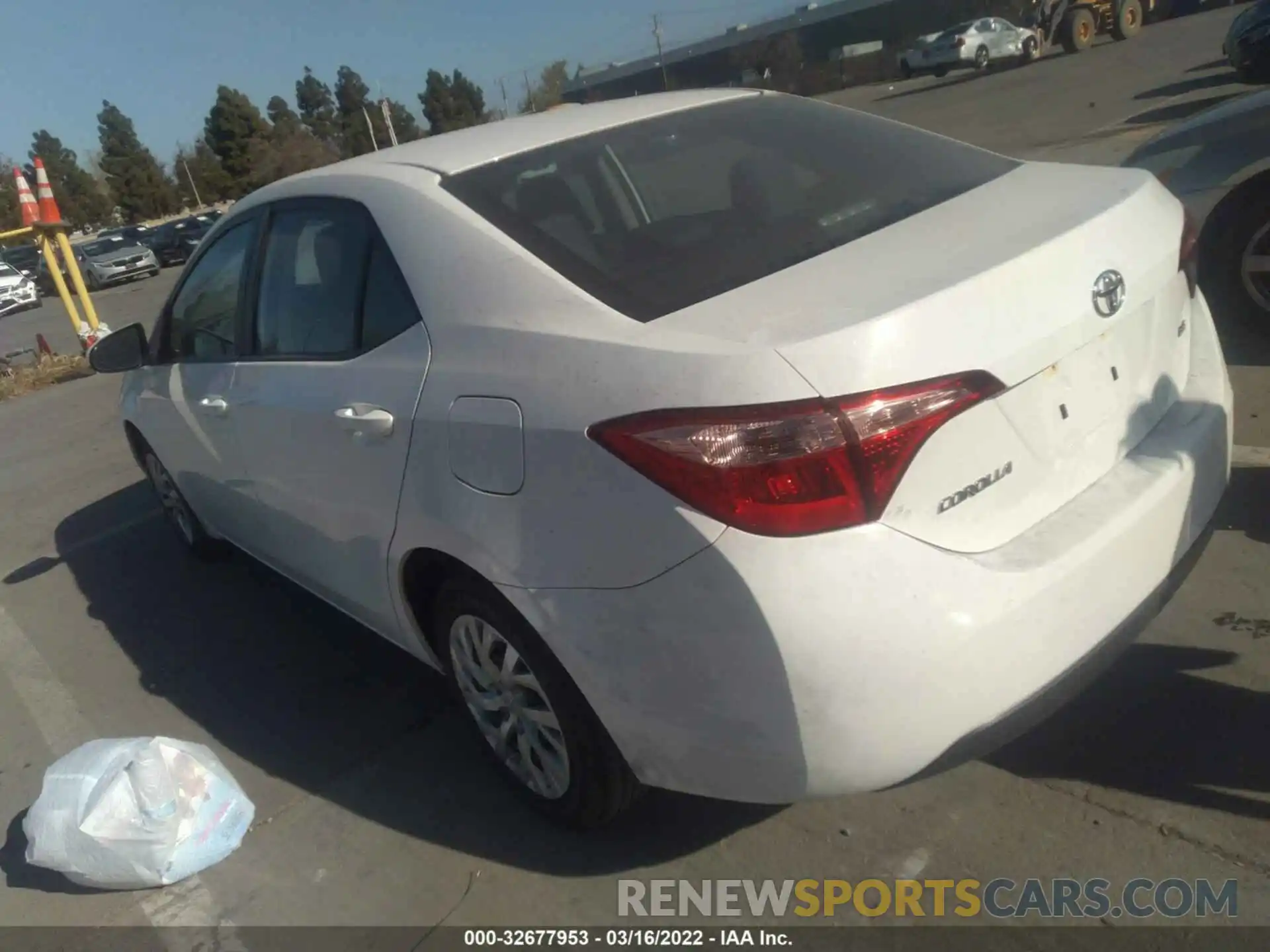 3 Photograph of a damaged car 5YFBURHE1KP889790 TOYOTA COROLLA 2019