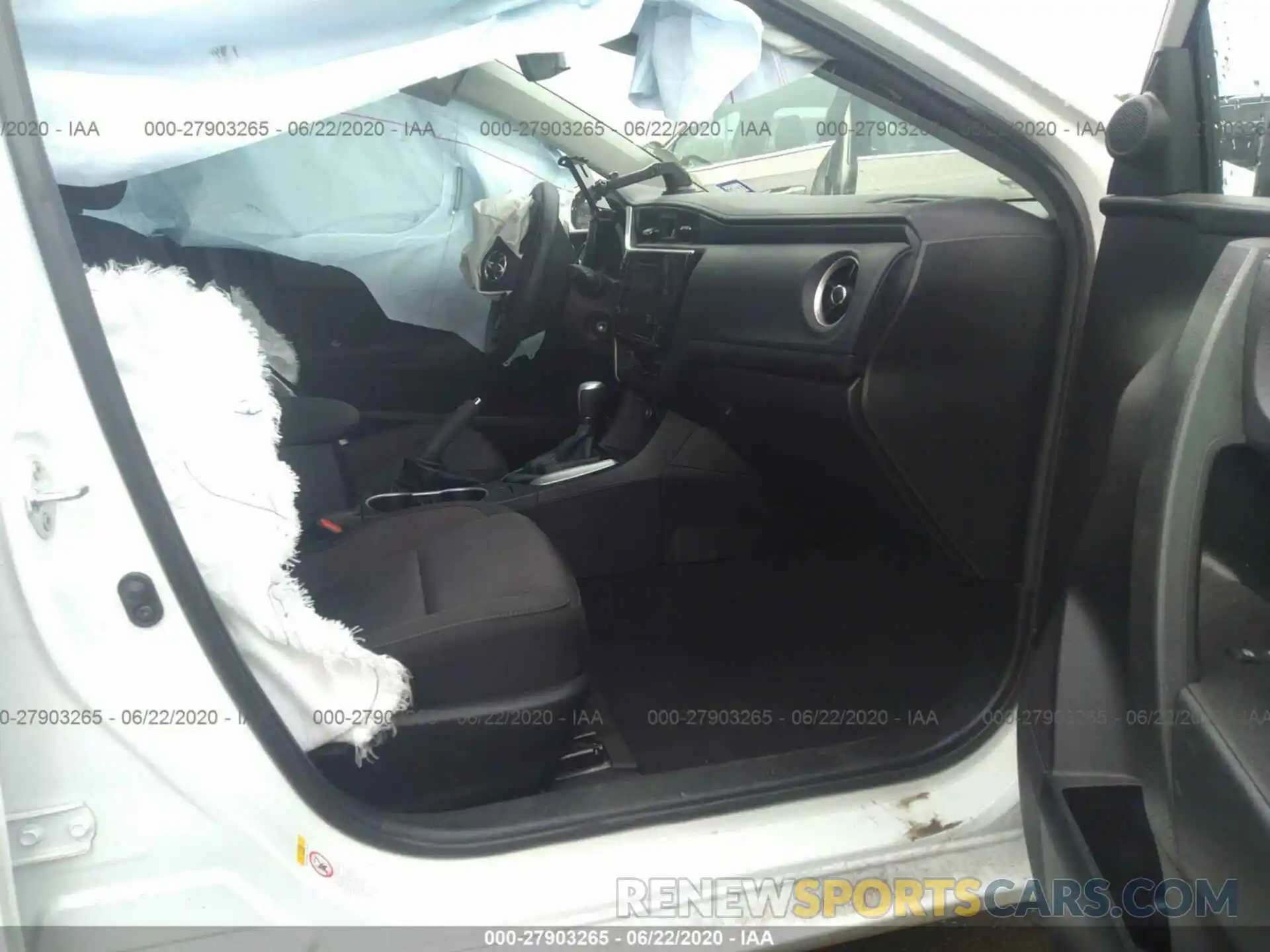 5 Photograph of a damaged car 5YFBURHE1KP890387 TOYOTA COROLLA 2019