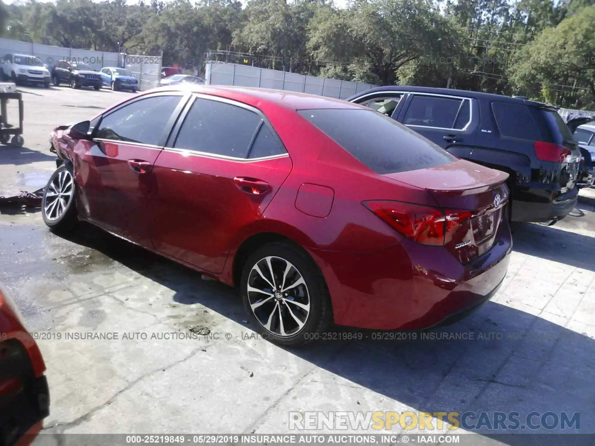 3 Photograph of a damaged car 5YFBURHE1KP890695 TOYOTA COROLLA 2019