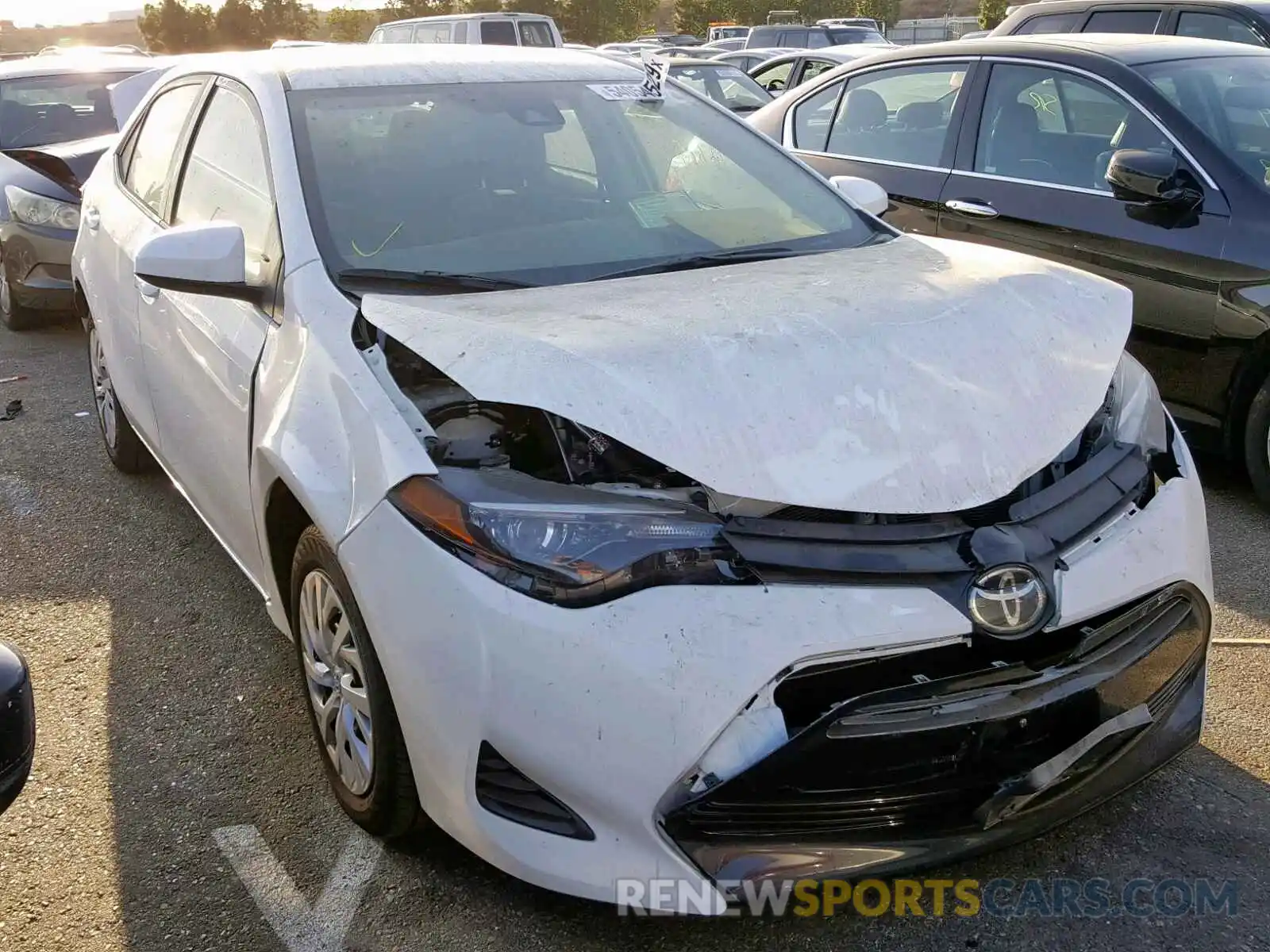 1 Photograph of a damaged car 5YFBURHE1KP890728 TOYOTA COROLLA 2019