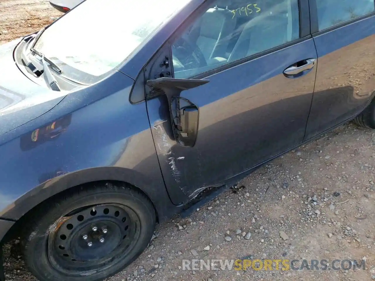 9 Photograph of a damaged car 5YFBURHE1KP891913 TOYOTA COROLLA 2019