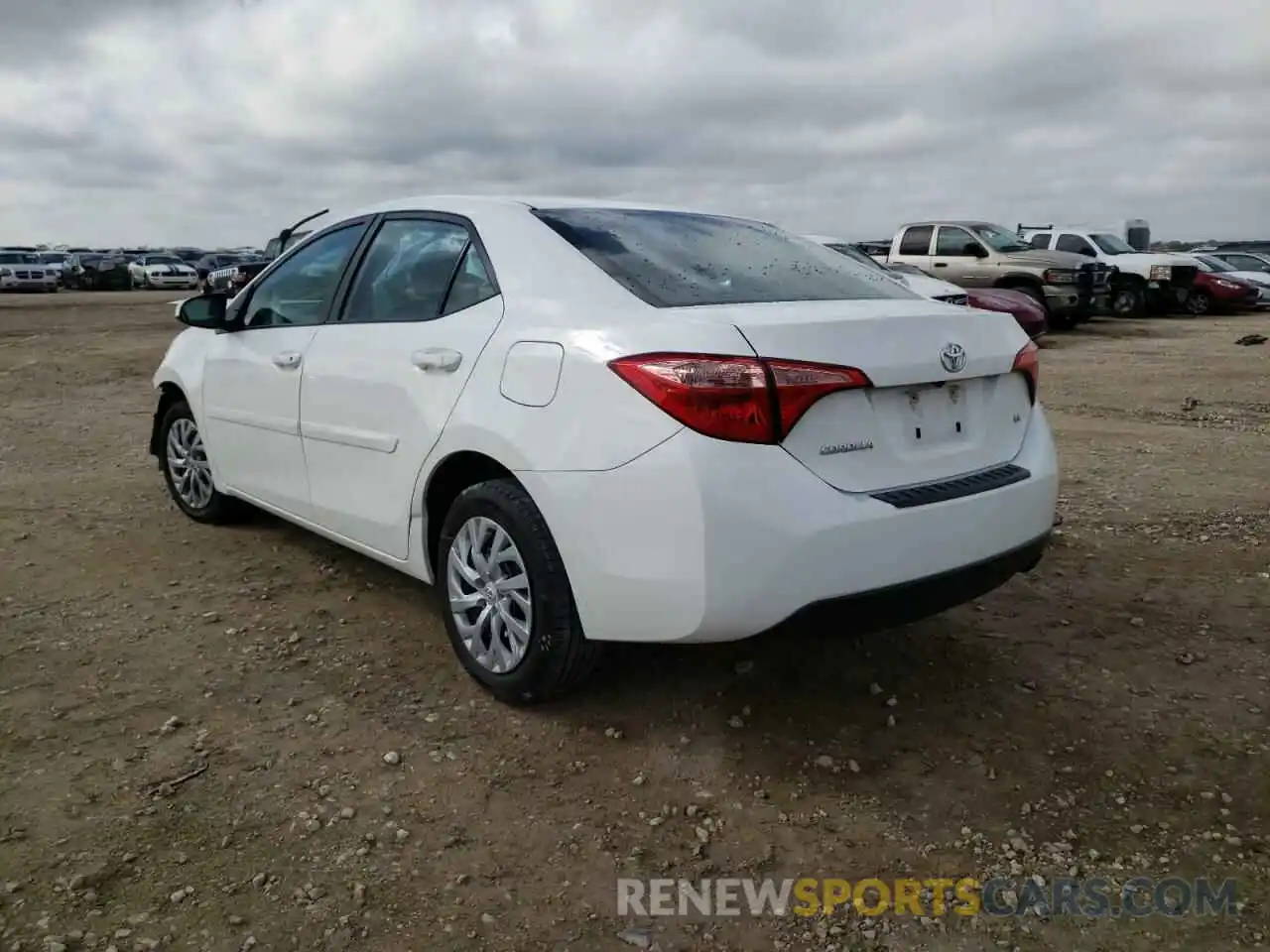 3 Photograph of a damaged car 5YFBURHE1KP892270 TOYOTA COROLLA 2019