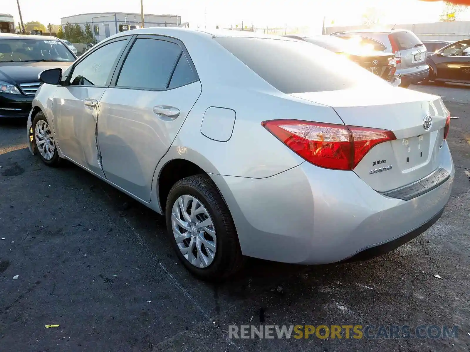 3 Photograph of a damaged car 5YFBURHE1KP892365 TOYOTA COROLLA 2019