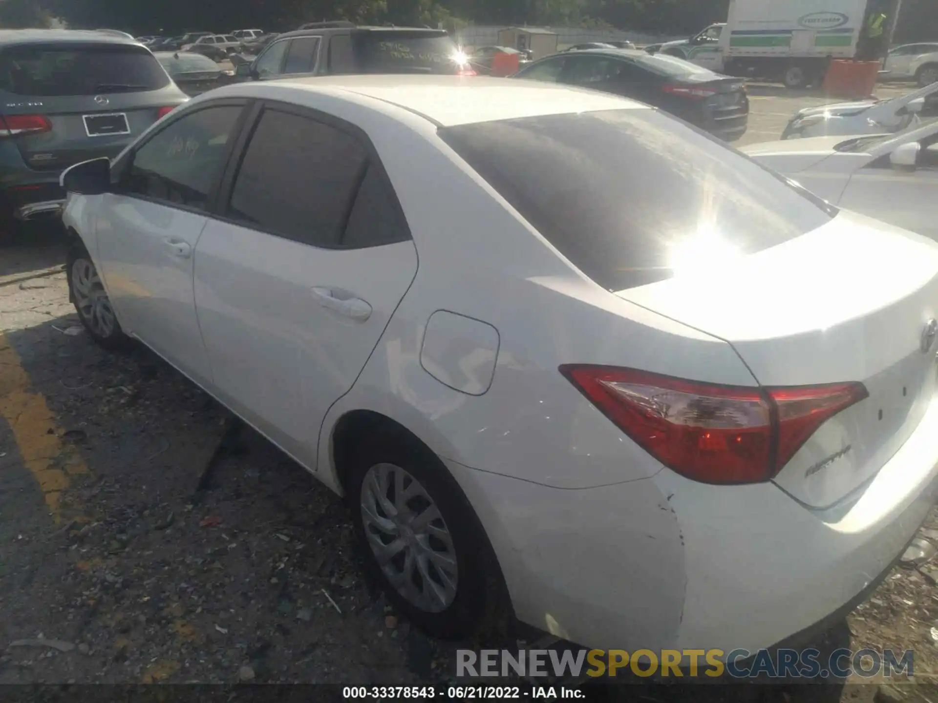 3 Photograph of a damaged car 5YFBURHE1KP892401 TOYOTA COROLLA 2019