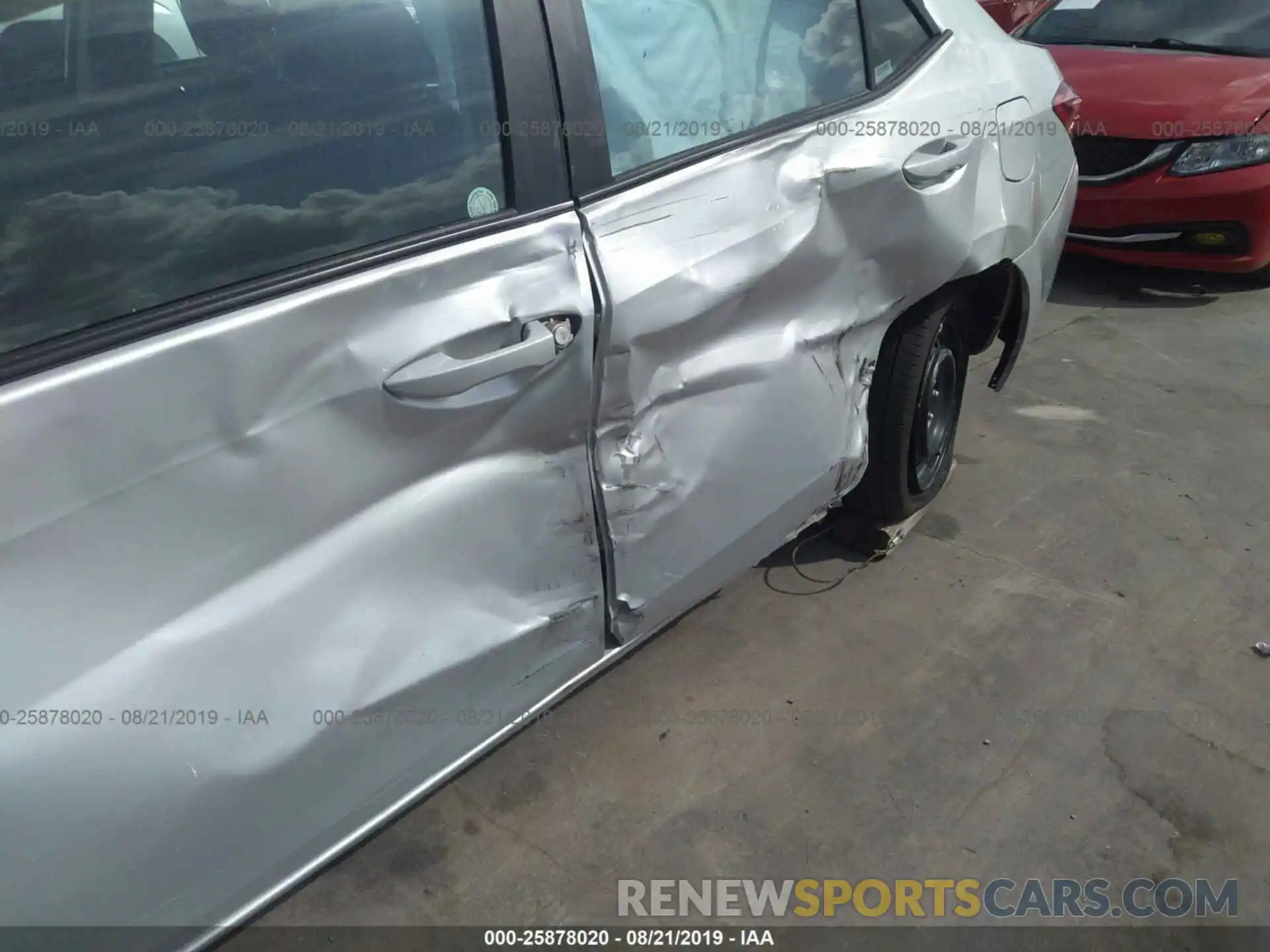 6 Photograph of a damaged car 5YFBURHE1KP892723 TOYOTA COROLLA 2019