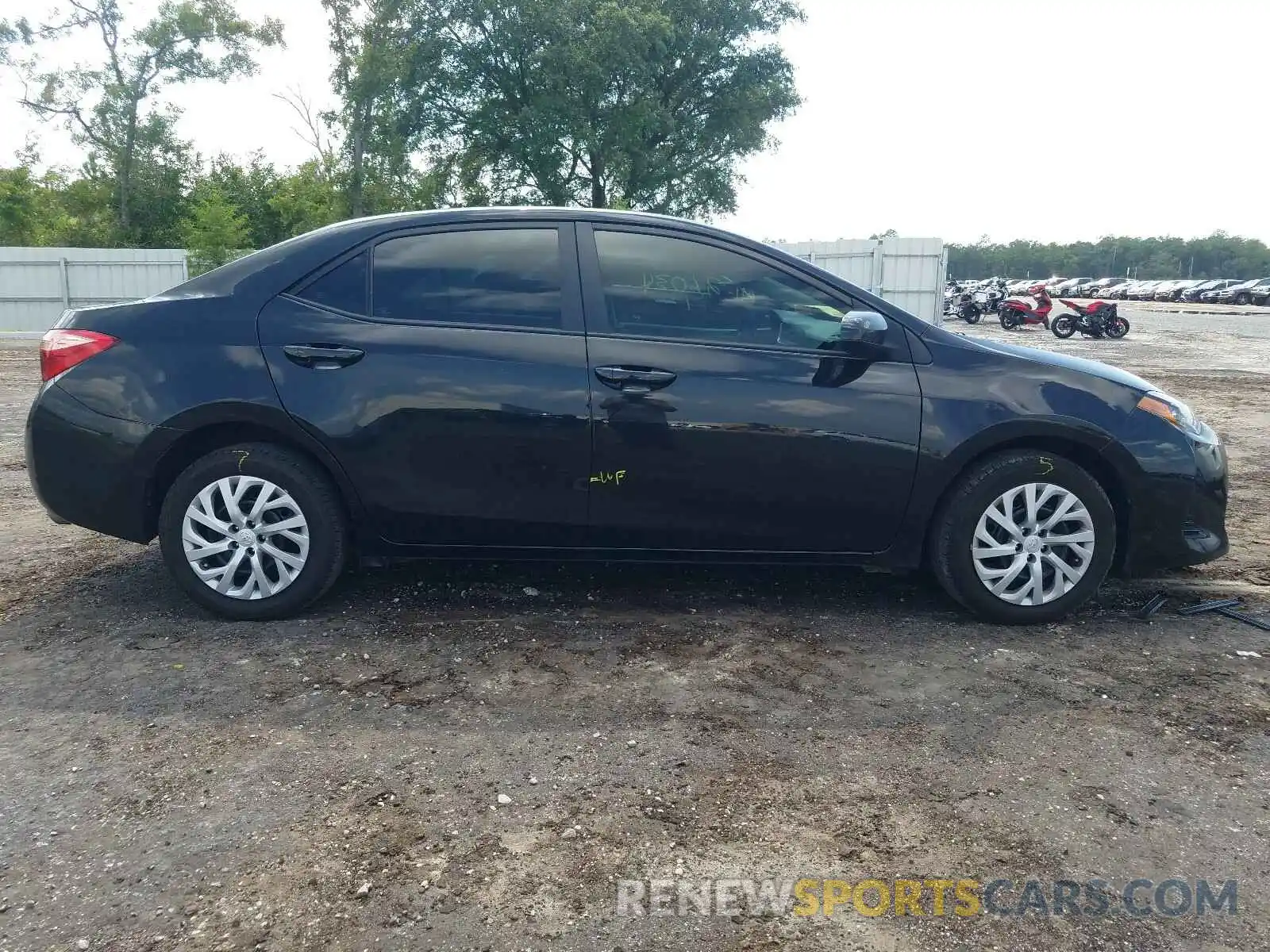 9 Photograph of a damaged car 5YFBURHE1KP892849 TOYOTA COROLLA 2019