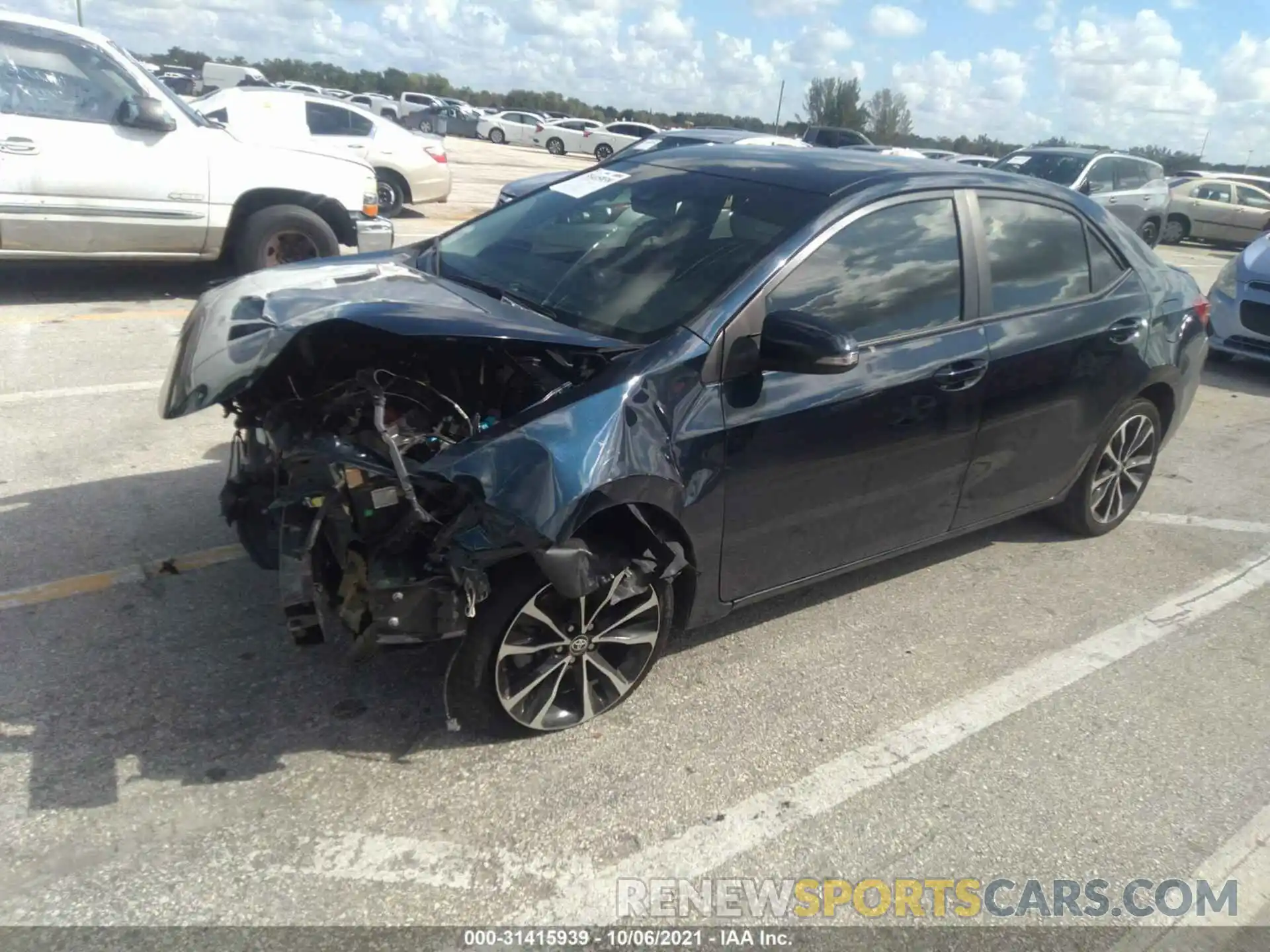 2 Photograph of a damaged car 5YFBURHE1KP892883 TOYOTA COROLLA 2019