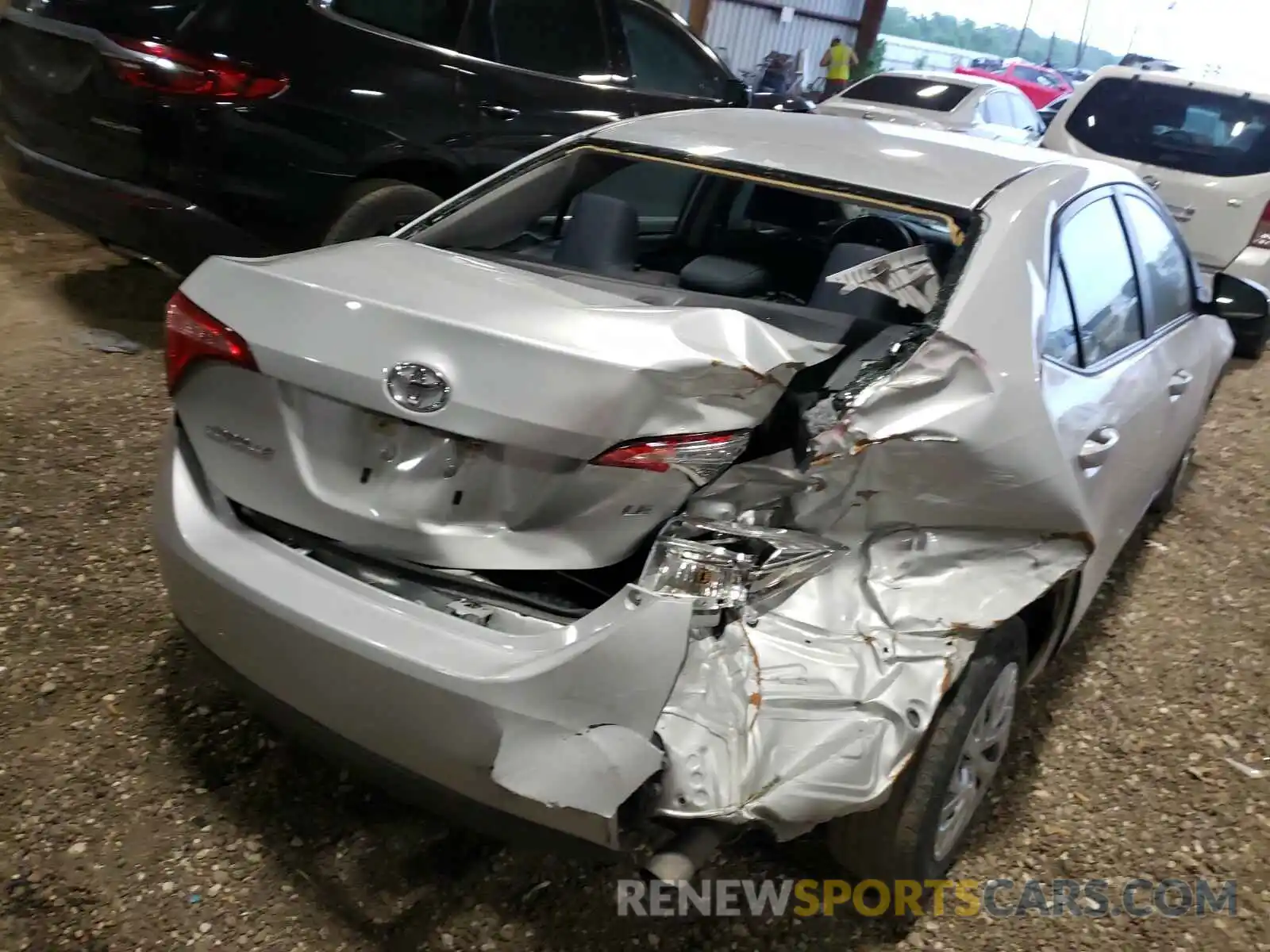 9 Photograph of a damaged car 5YFBURHE1KP893273 TOYOTA COROLLA 2019