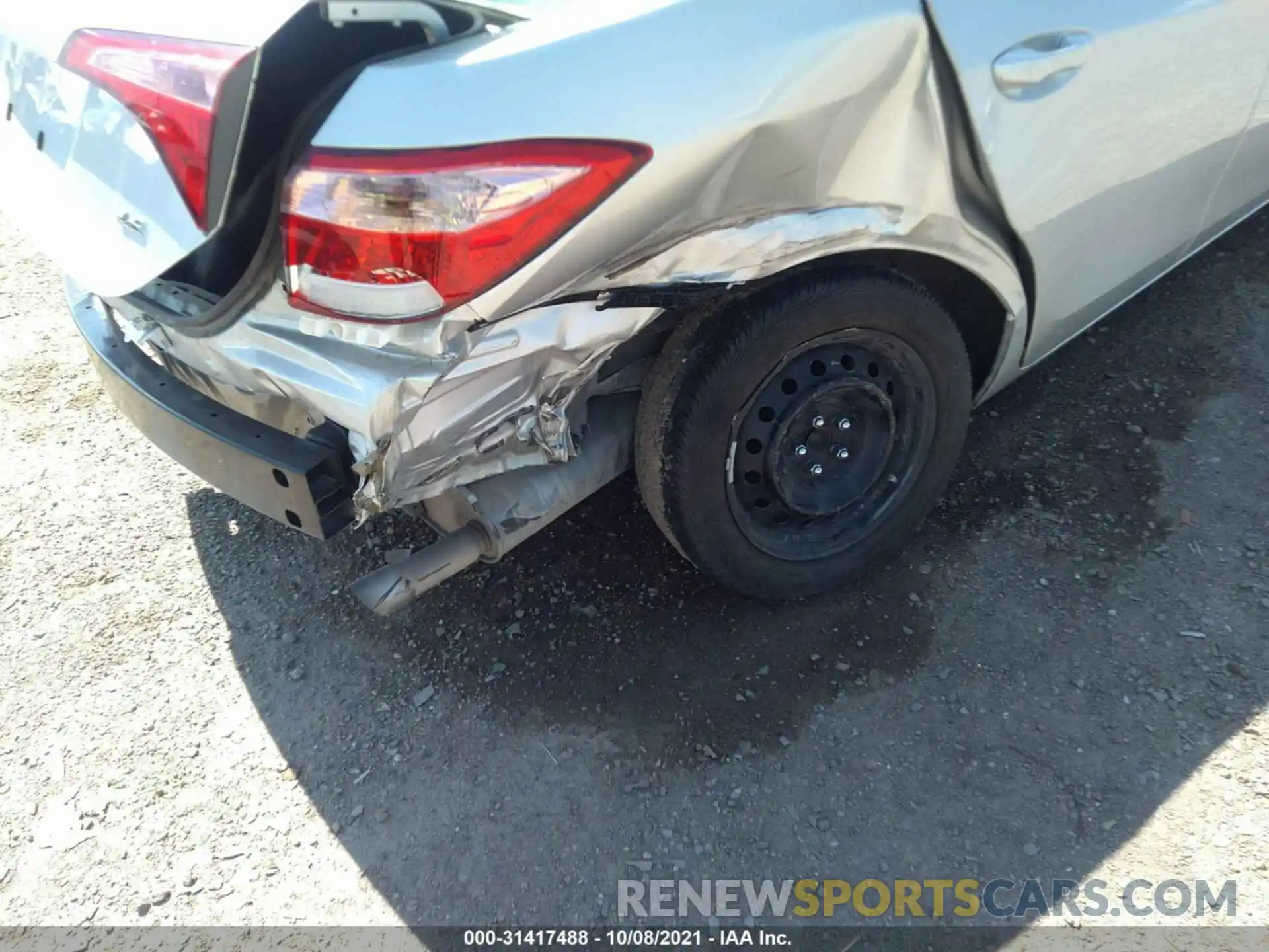 6 Photograph of a damaged car 5YFBURHE1KP893998 TOYOTA COROLLA 2019