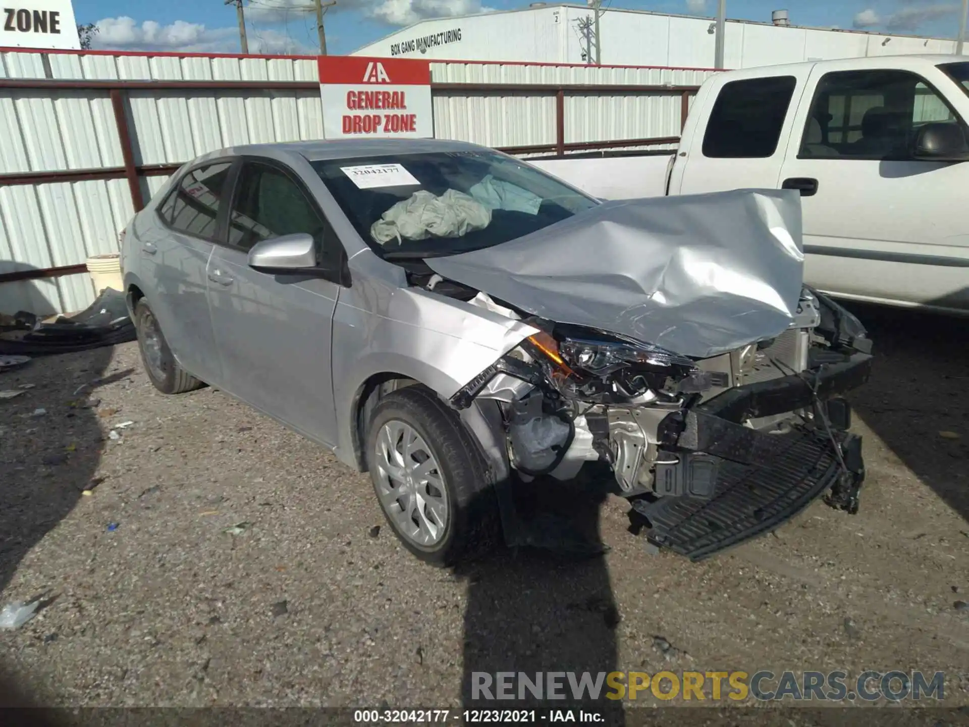 1 Photograph of a damaged car 5YFBURHE1KP894973 TOYOTA COROLLA 2019