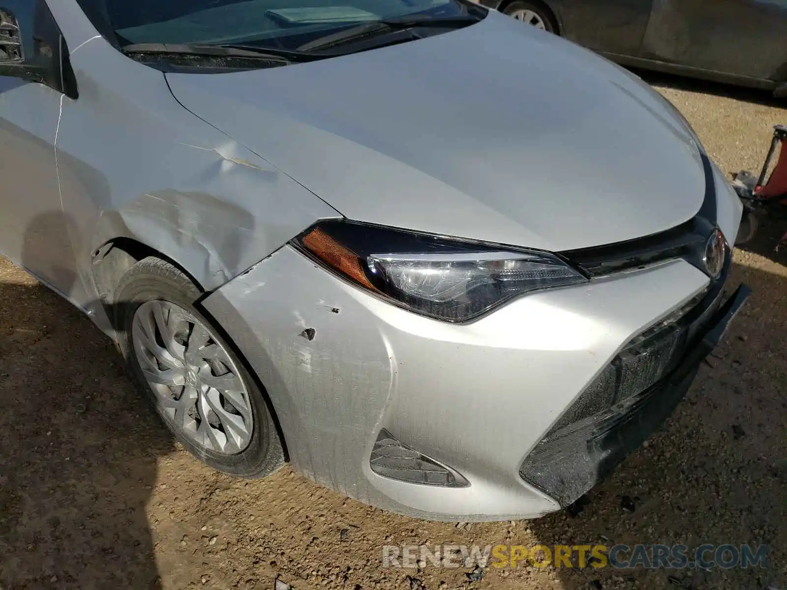 10 Photograph of a damaged car 5YFBURHE1KP895394 TOYOTA COROLLA 2019
