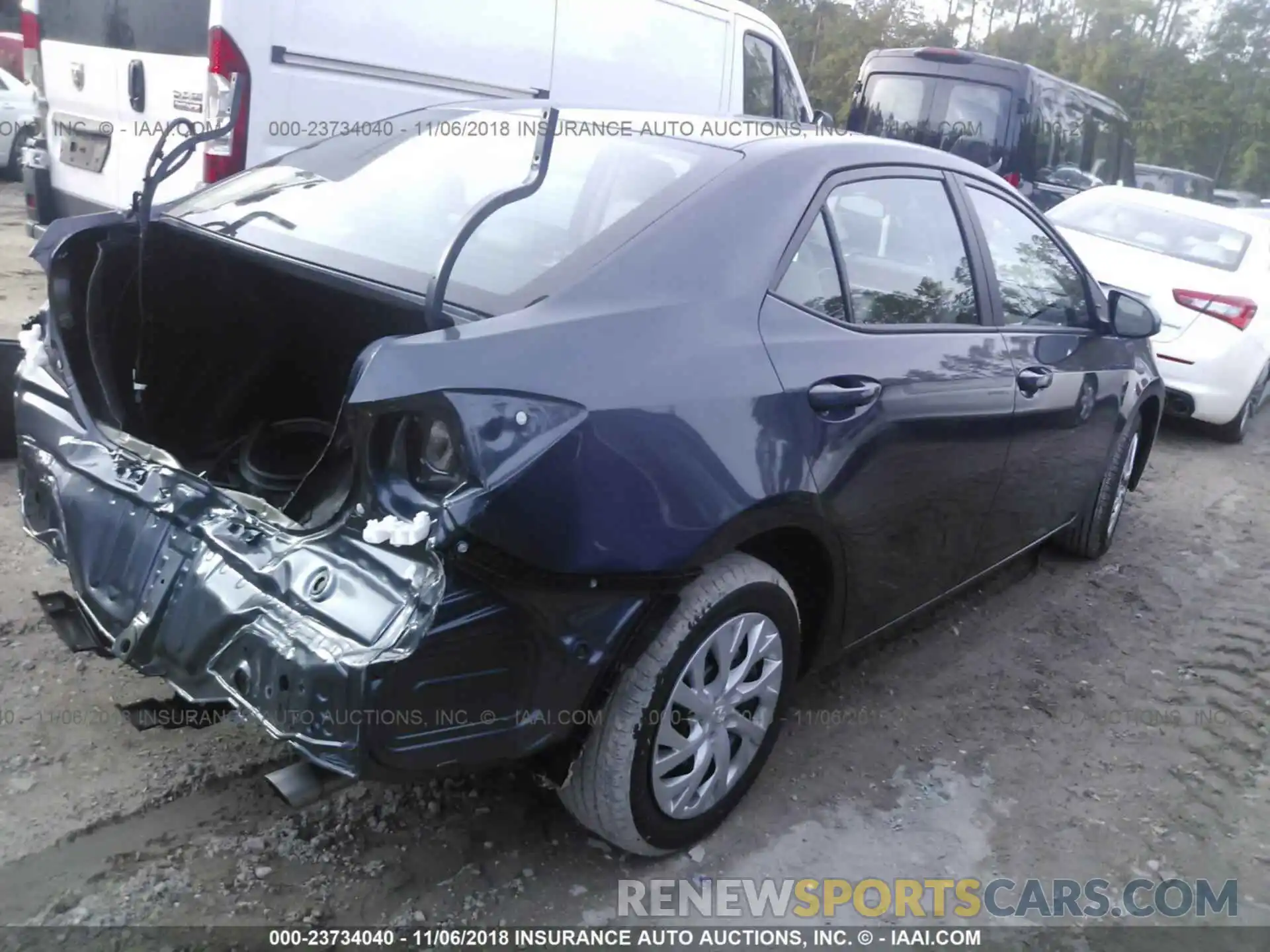 4 Photograph of a damaged car 5YFBURHE1KP895444 Toyota Corolla 2019