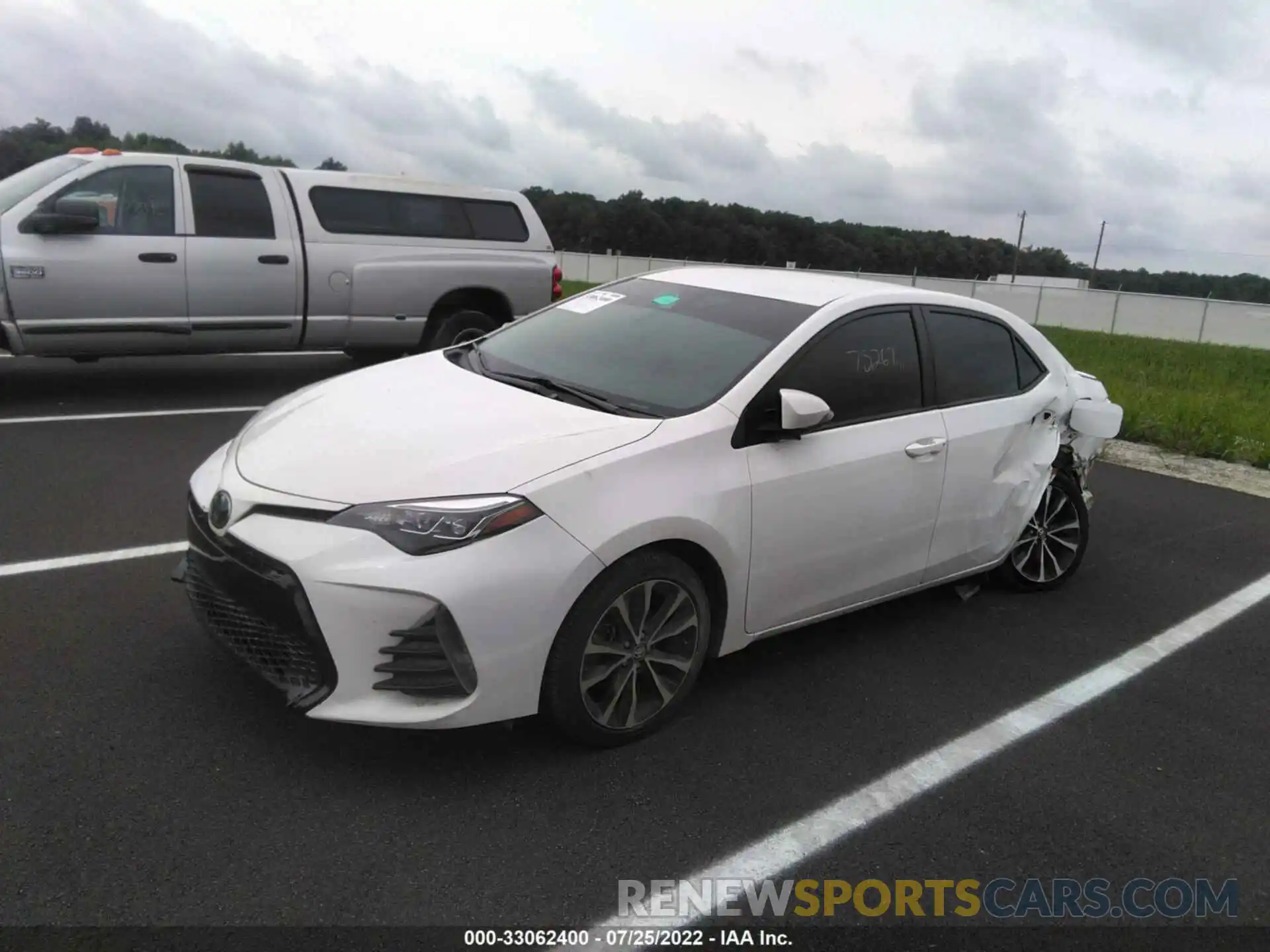 2 Photograph of a damaged car 5YFBURHE1KP895458 TOYOTA COROLLA 2019