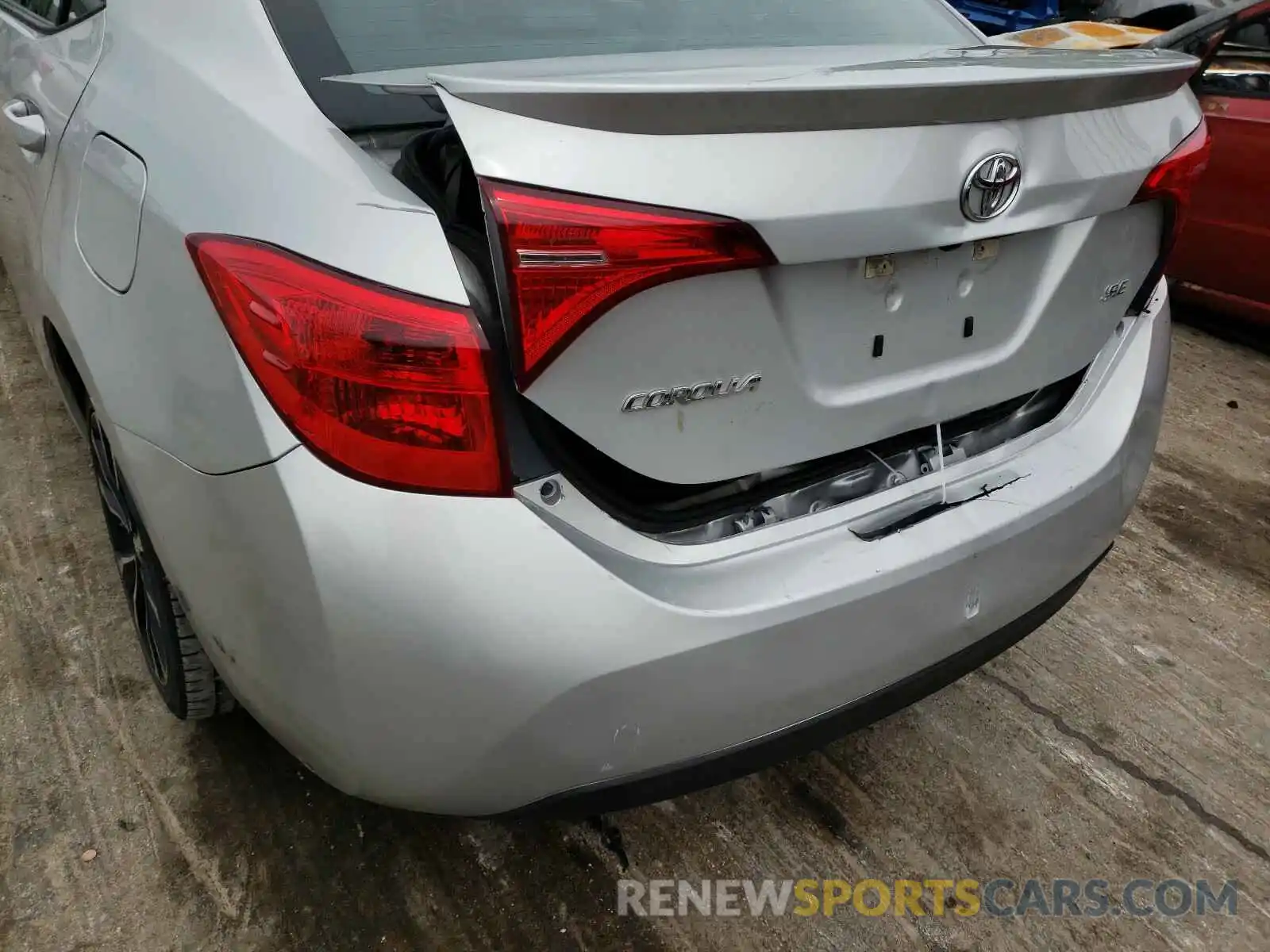 9 Photograph of a damaged car 5YFBURHE1KP896058 TOYOTA COROLLA 2019