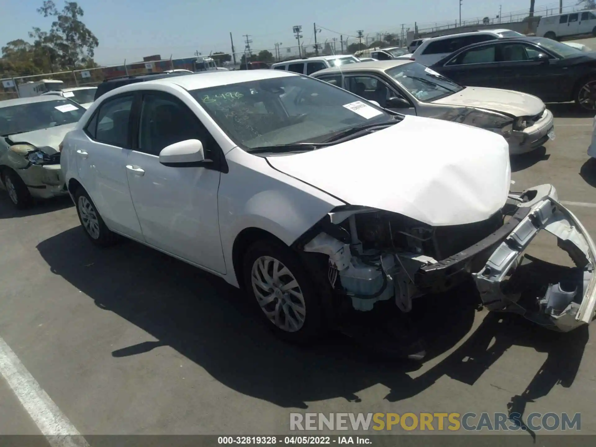 1 Photograph of a damaged car 5YFBURHE1KP896061 TOYOTA COROLLA 2019