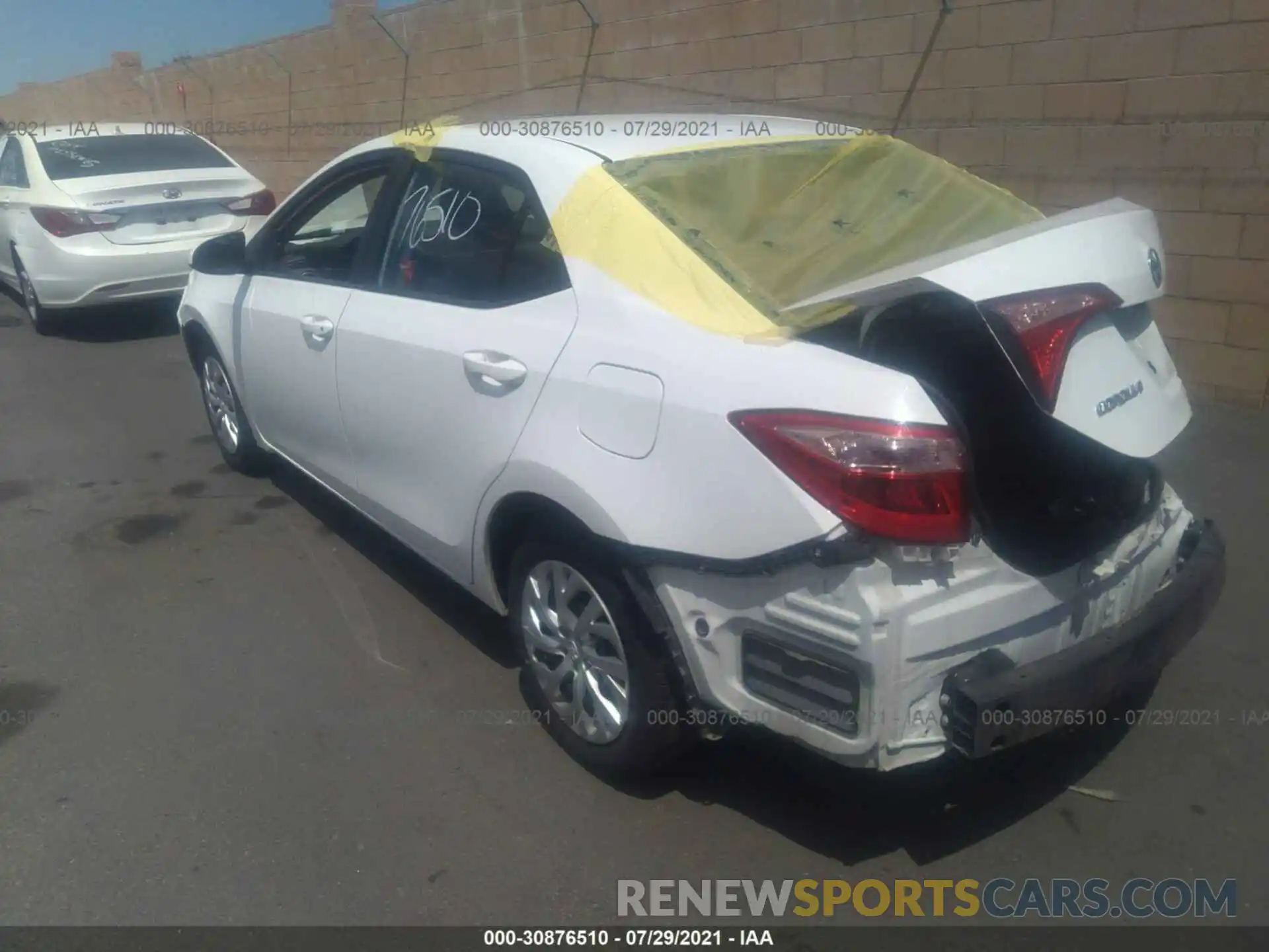 3 Photograph of a damaged car 5YFBURHE1KP896240 TOYOTA COROLLA 2019