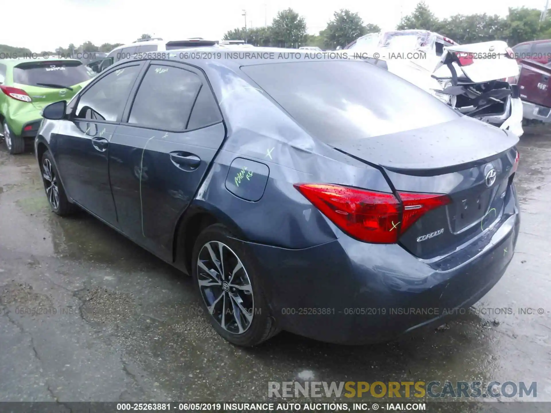 3 Photograph of a damaged car 5YFBURHE1KP896352 TOYOTA COROLLA 2019