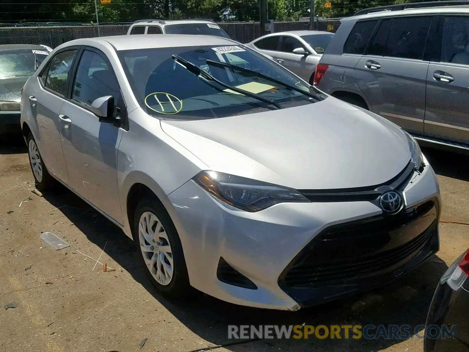 1 Photograph of a damaged car 5YFBURHE1KP896383 TOYOTA COROLLA 2019