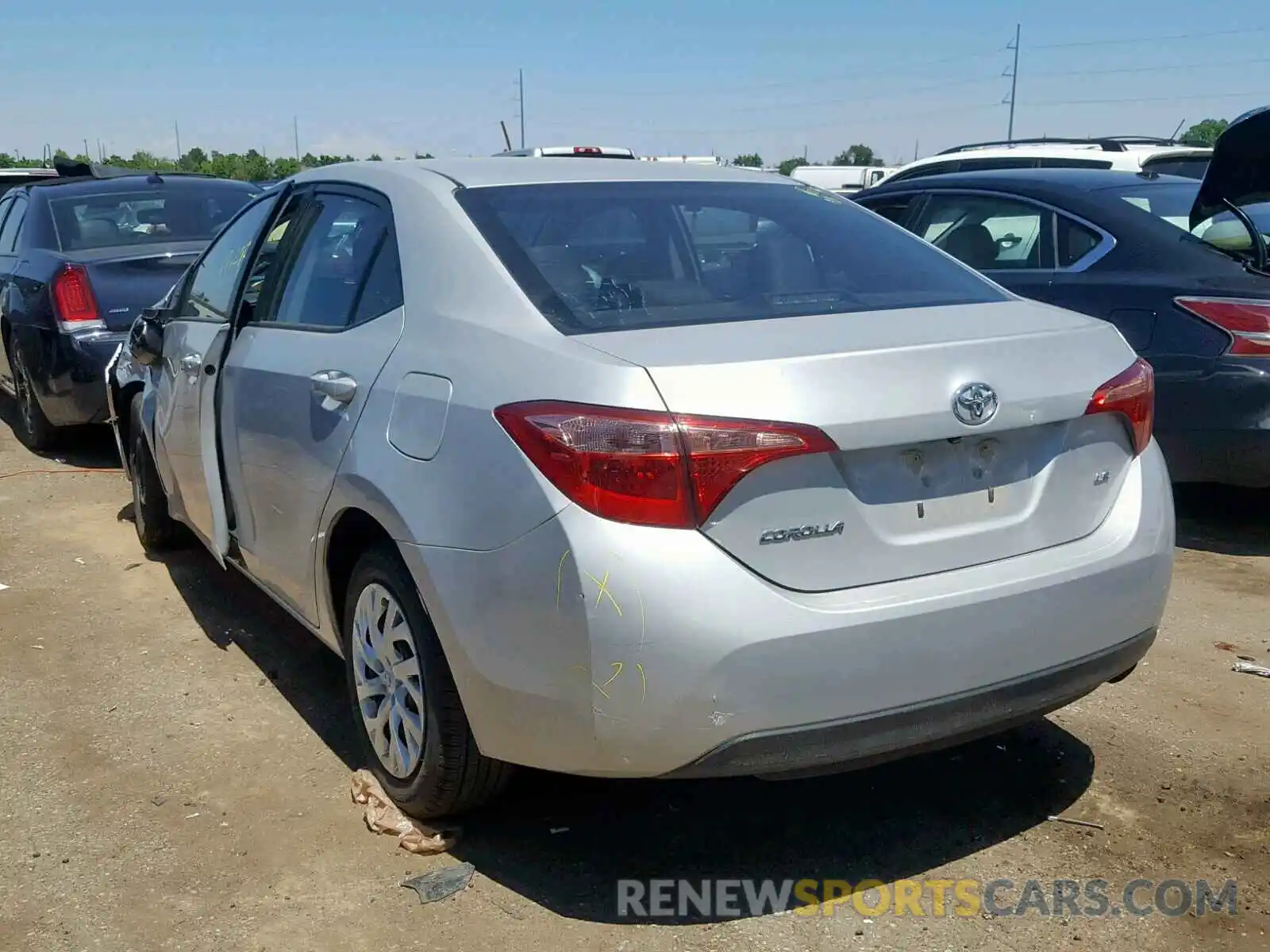 3 Photograph of a damaged car 5YFBURHE1KP896383 TOYOTA COROLLA 2019