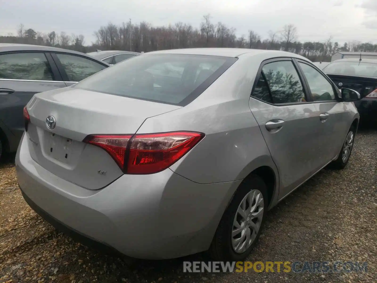 4 Photograph of a damaged car 5YFBURHE1KP897498 TOYOTA COROLLA 2019