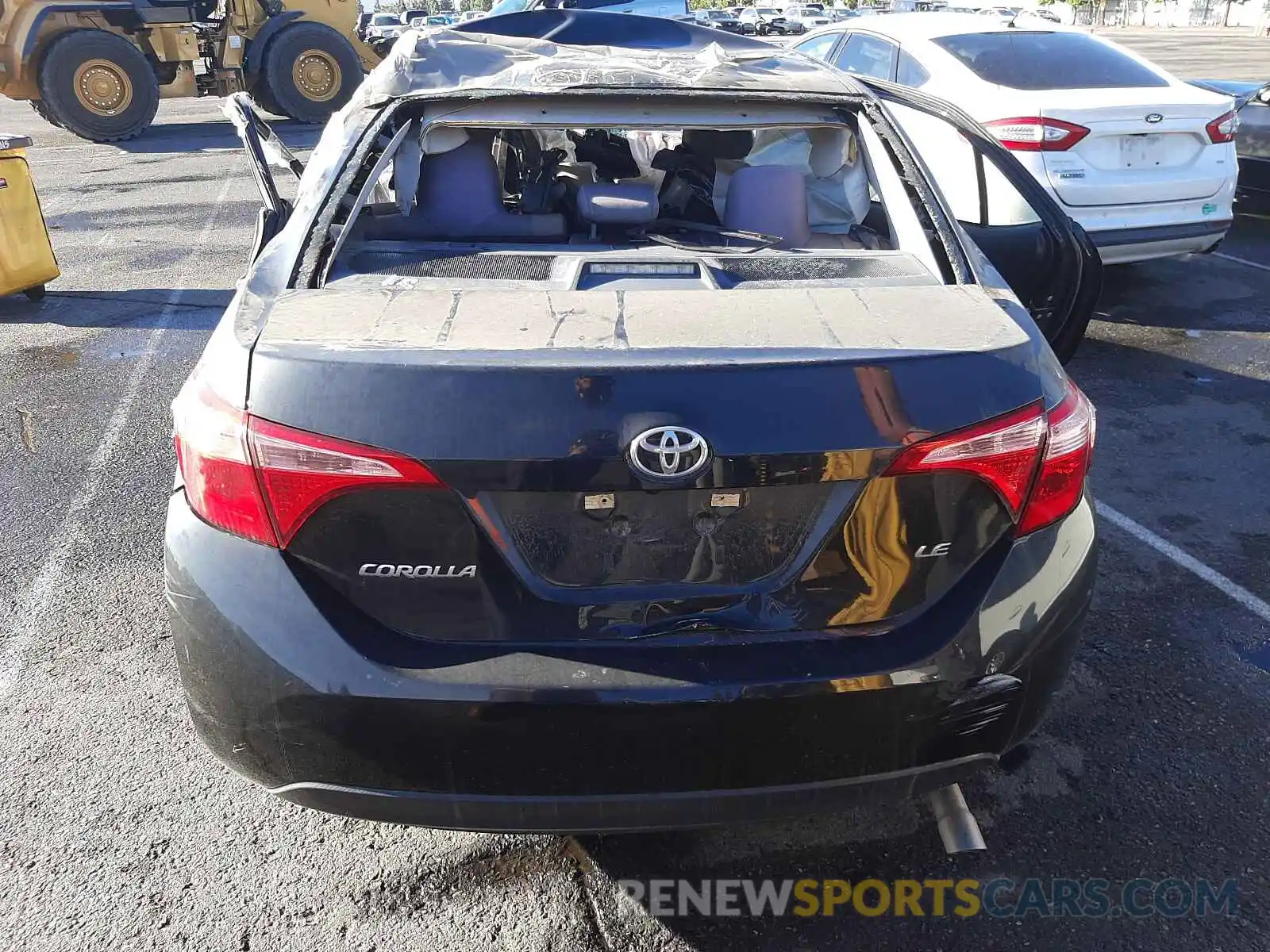 9 Photograph of a damaged car 5YFBURHE1KP897713 TOYOTA COROLLA 2019