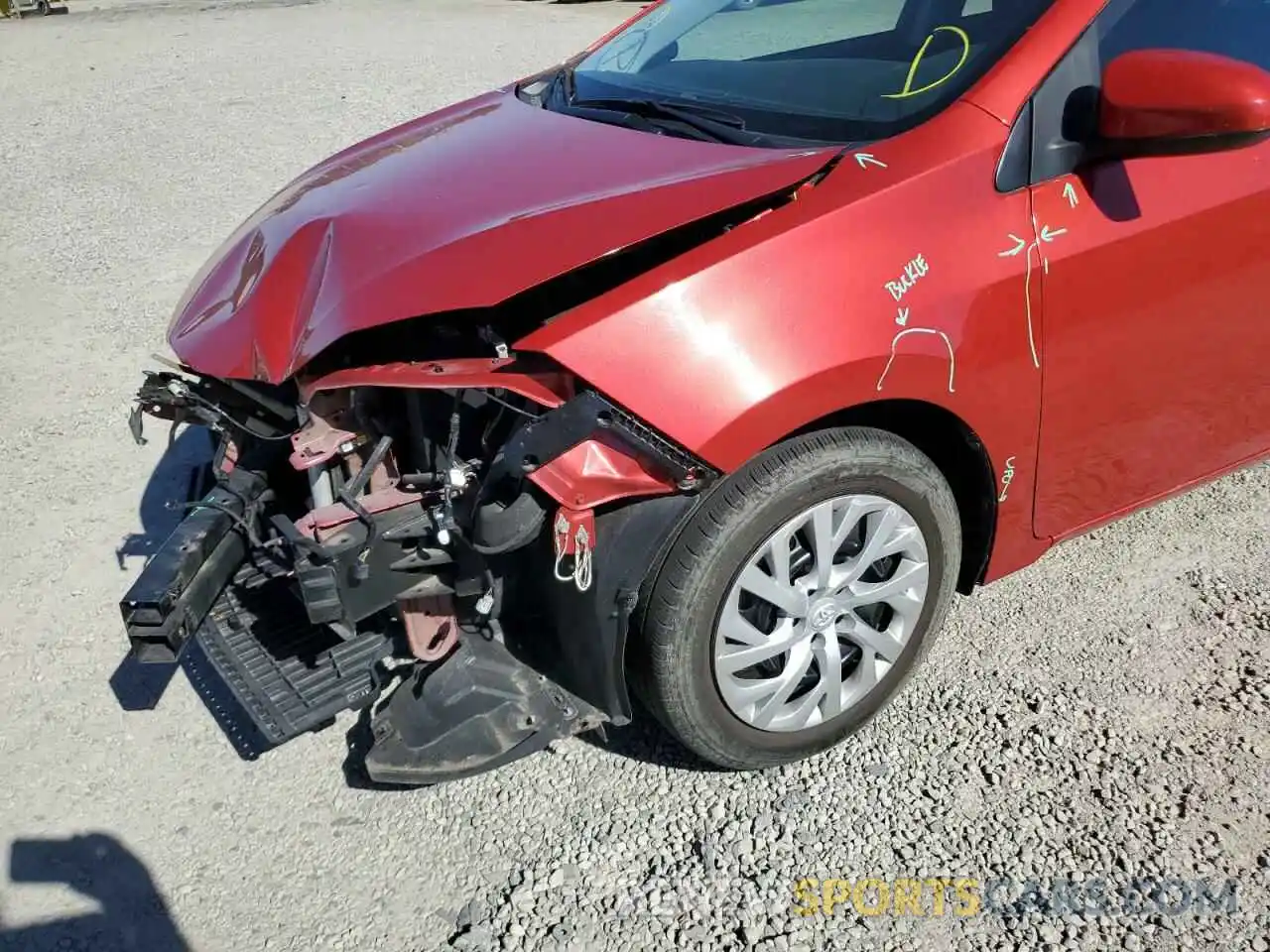 9 Photograph of a damaged car 5YFBURHE1KP897937 TOYOTA COROLLA 2019