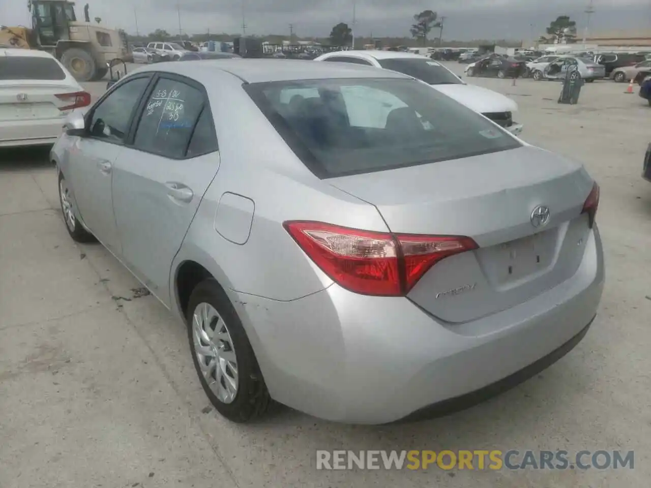 3 Photograph of a damaged car 5YFBURHE1KP898019 TOYOTA COROLLA 2019