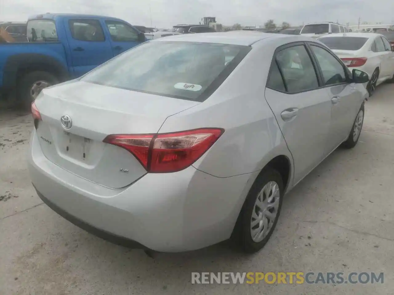 4 Photograph of a damaged car 5YFBURHE1KP898019 TOYOTA COROLLA 2019