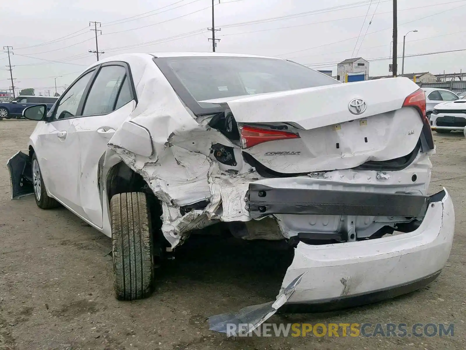 3 Photograph of a damaged car 5YFBURHE1KP898957 TOYOTA COROLLA 2019