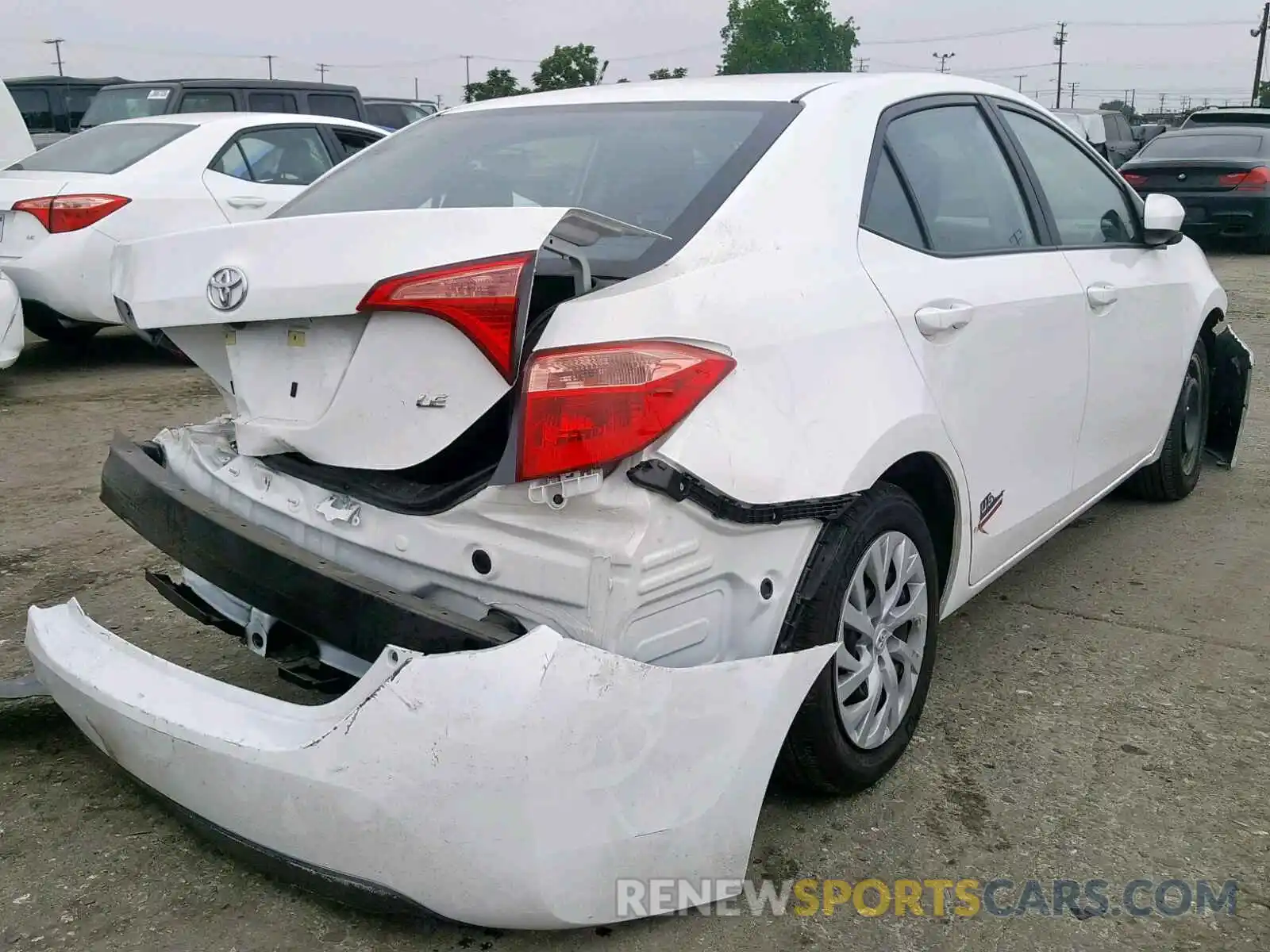 4 Photograph of a damaged car 5YFBURHE1KP898957 TOYOTA COROLLA 2019