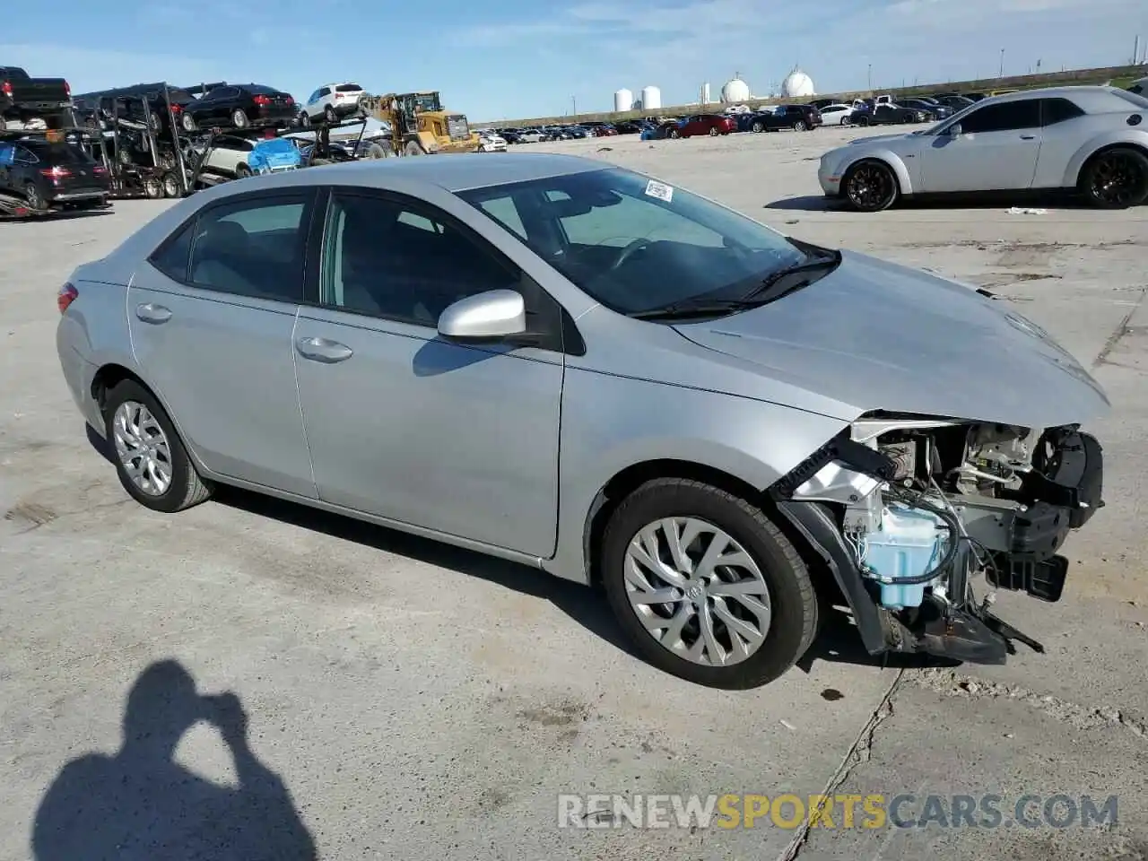 4 Photograph of a damaged car 5YFBURHE1KP899297 TOYOTA COROLLA 2019