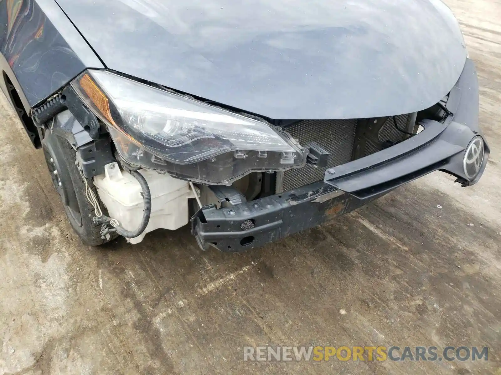 9 Photograph of a damaged car 5YFBURHE1KP899588 TOYOTA COROLLA 2019