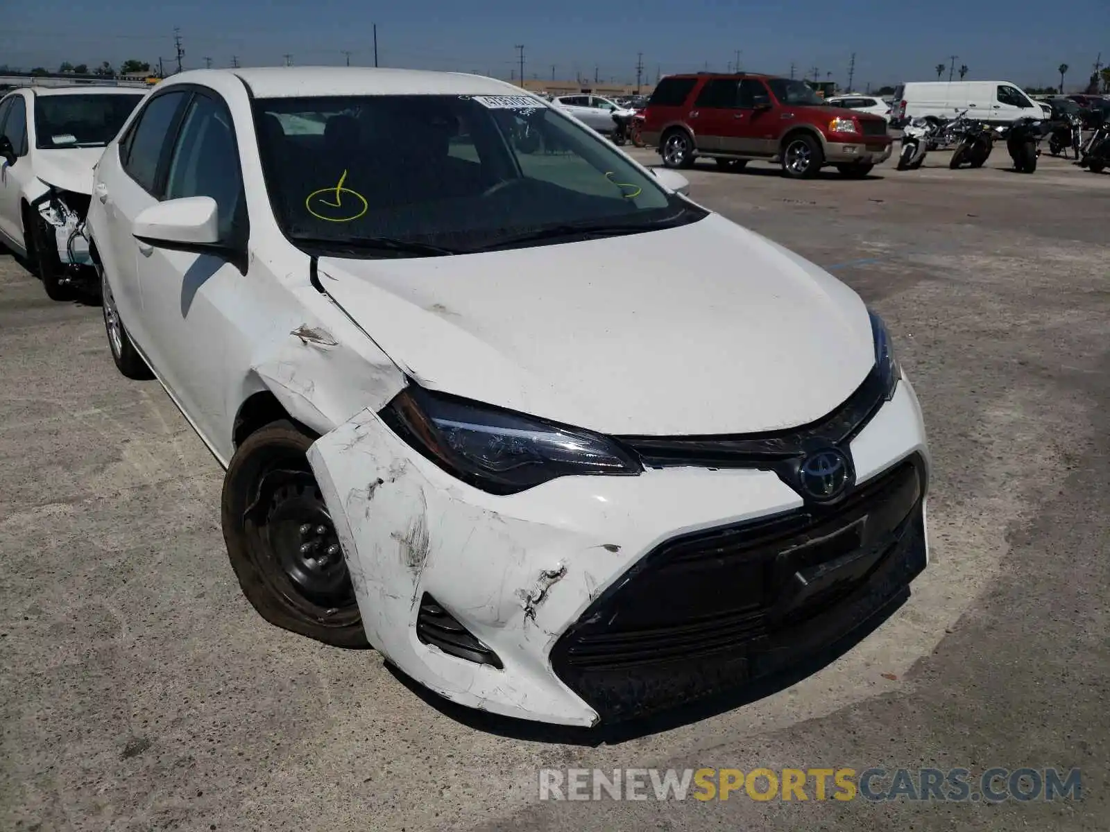 9 Photograph of a damaged car 5YFBURHE1KP900044 TOYOTA COROLLA 2019