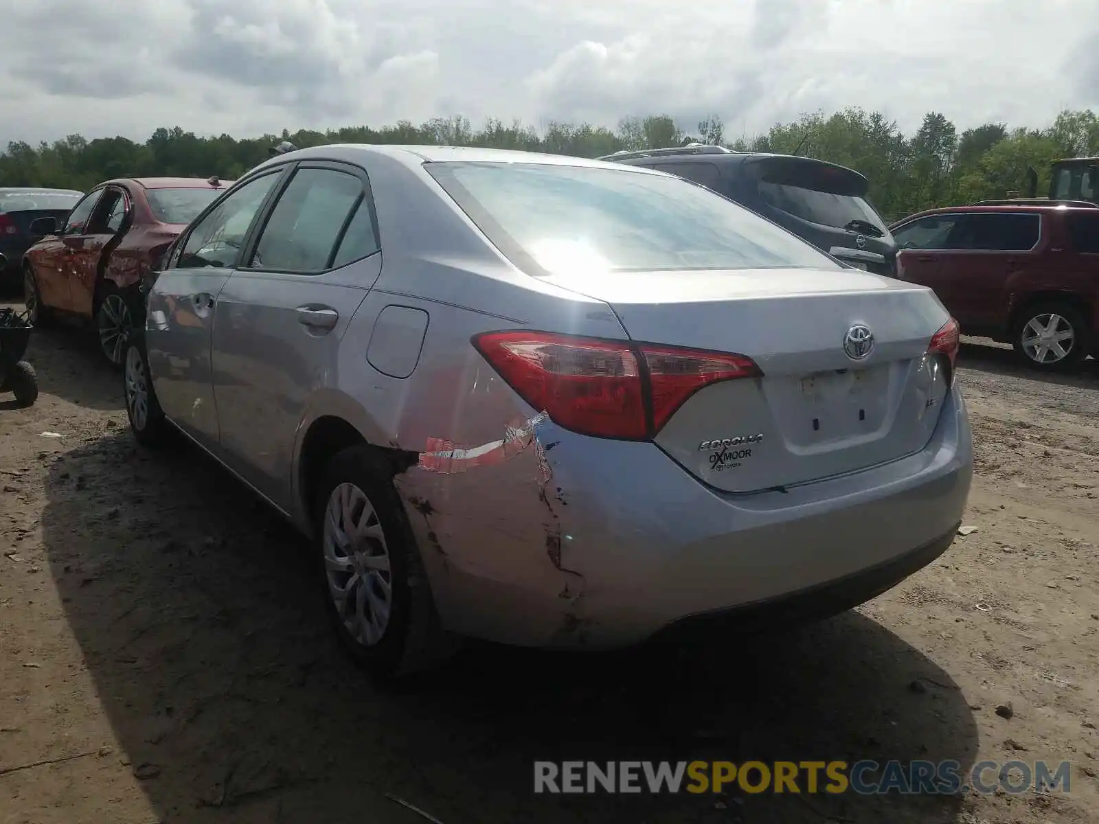 3 Photograph of a damaged car 5YFBURHE1KP900299 TOYOTA COROLLA 2019