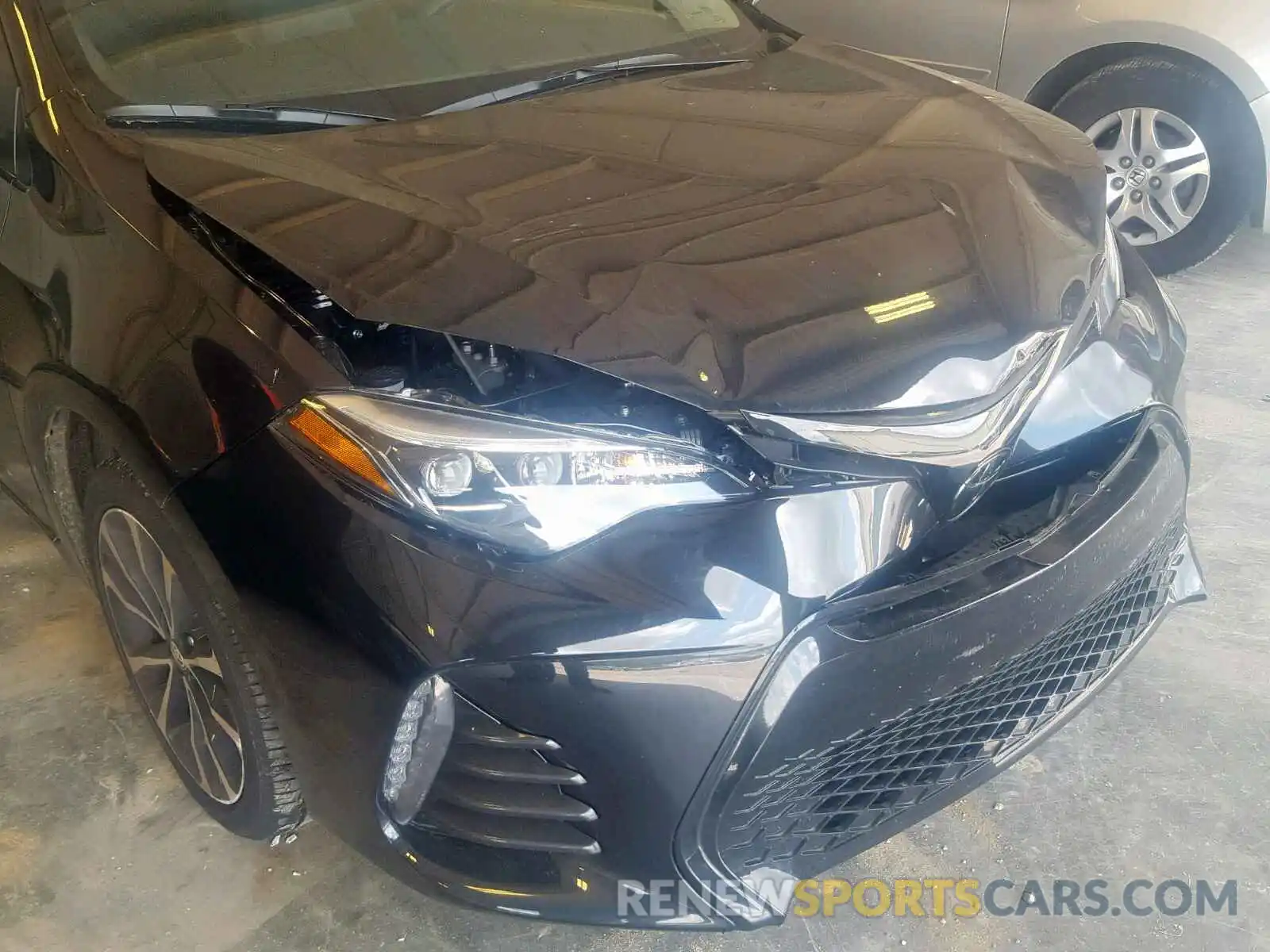 9 Photograph of a damaged car 5YFBURHE1KP900495 TOYOTA COROLLA 2019