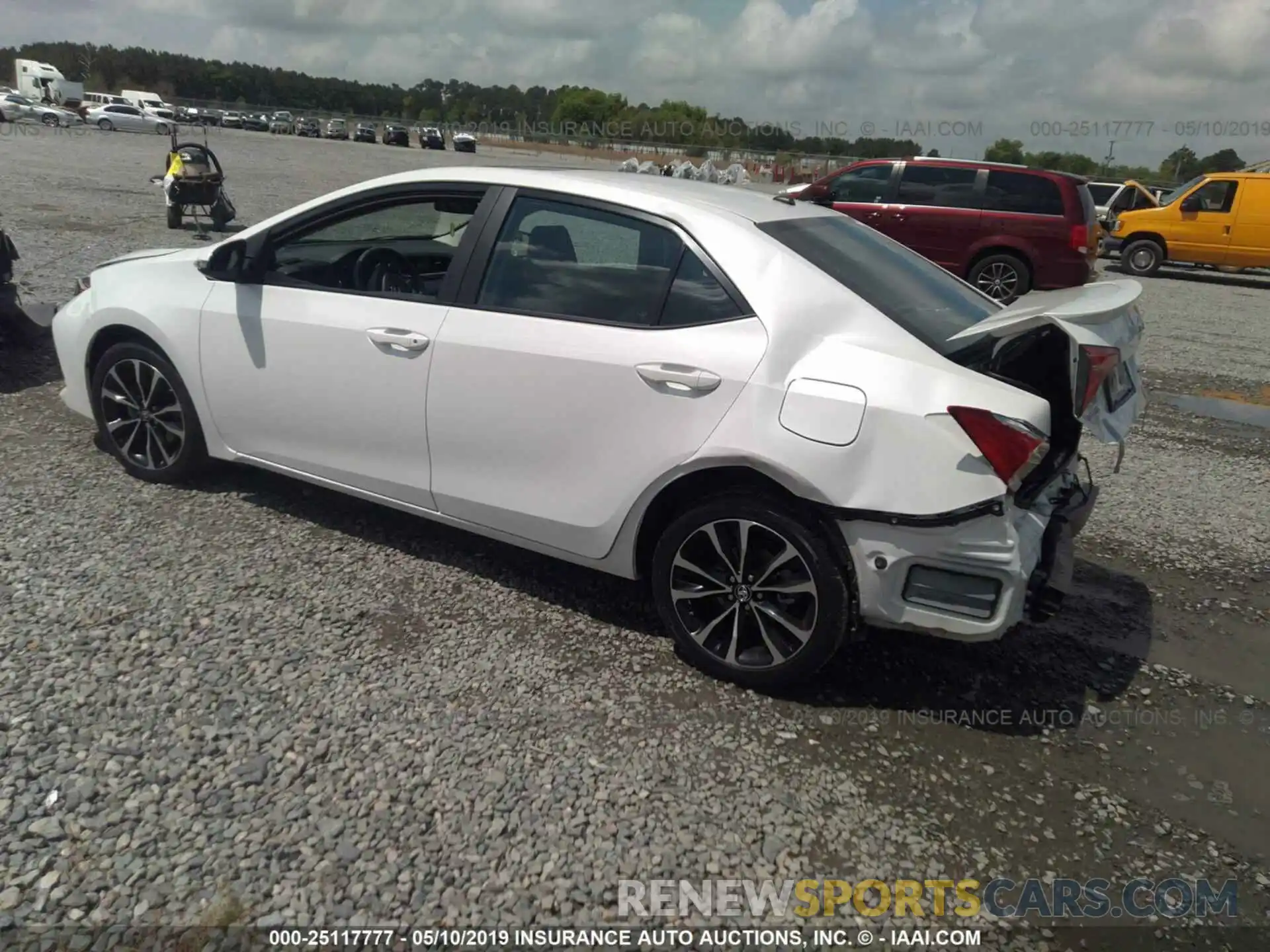 3 Photograph of a damaged car 5YFBURHE1KP900609 TOYOTA COROLLA 2019