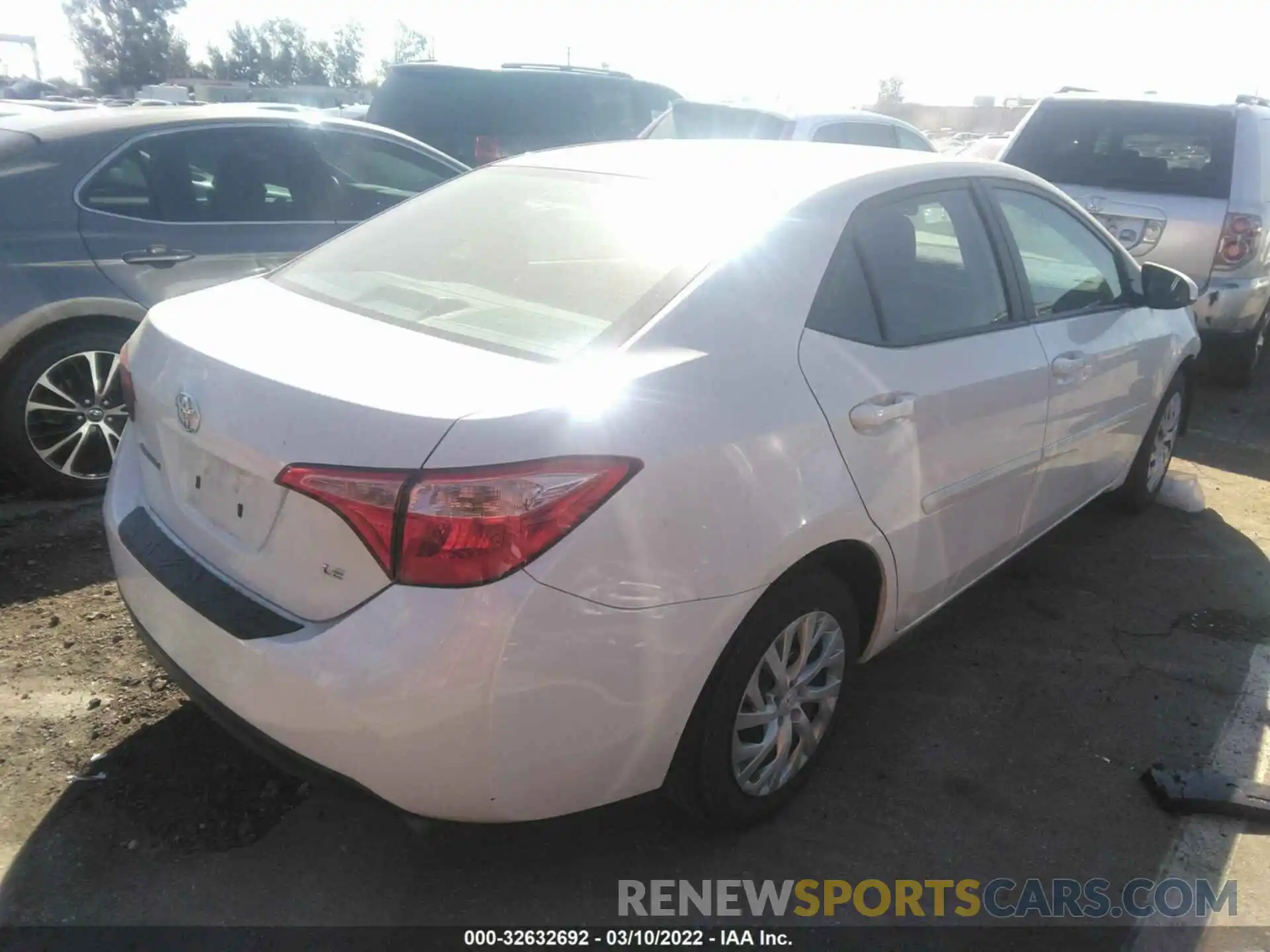 4 Photograph of a damaged car 5YFBURHE1KP900772 TOYOTA COROLLA 2019