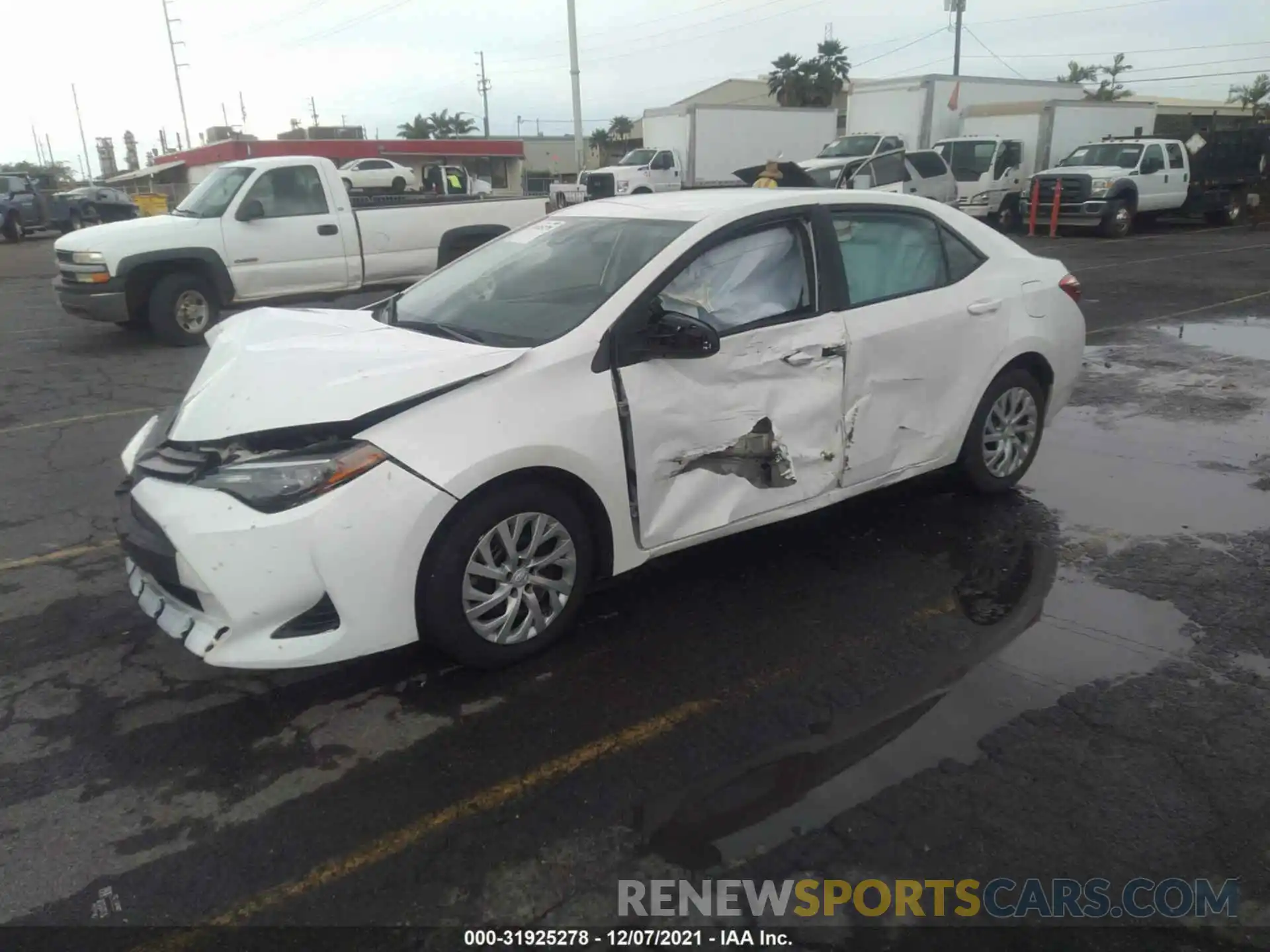 2 Photograph of a damaged car 5YFBURHE1KP901209 TOYOTA COROLLA 2019