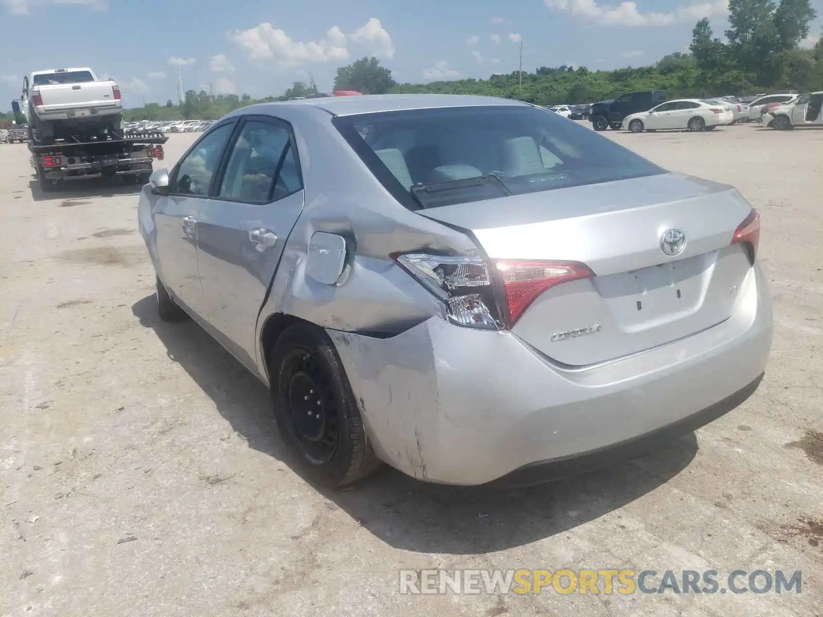 3 Photograph of a damaged car 5YFBURHE1KP901548 TOYOTA COROLLA 2019