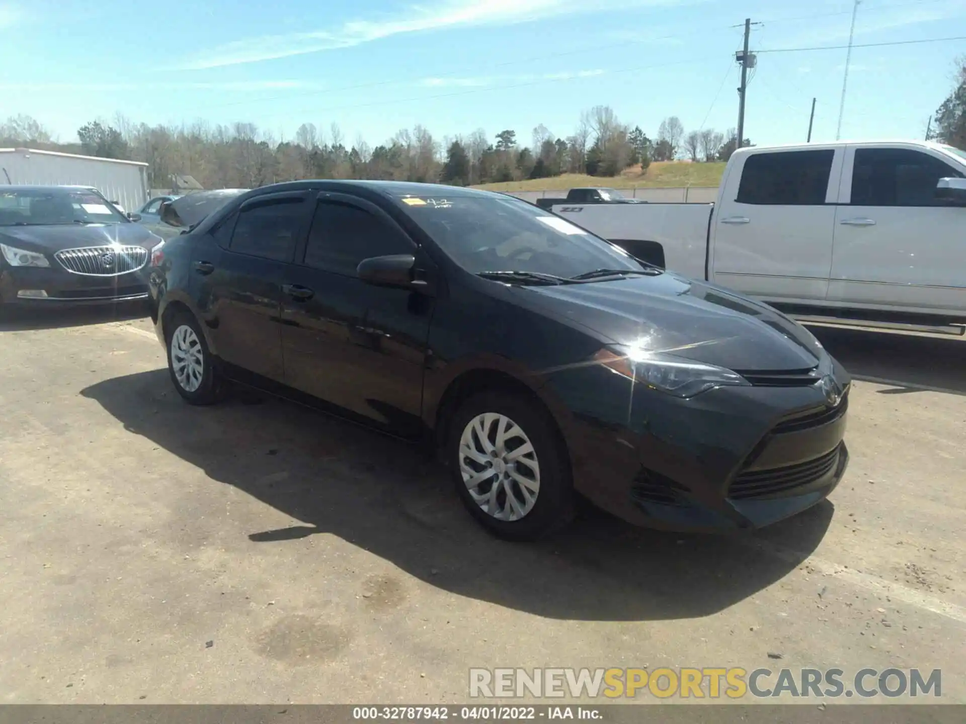 1 Photograph of a damaged car 5YFBURHE1KP902019 TOYOTA COROLLA 2019