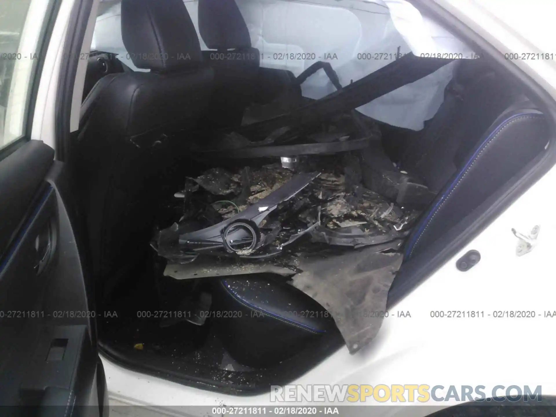 8 Photograph of a damaged car 5YFBURHE1KP902795 TOYOTA COROLLA 2019