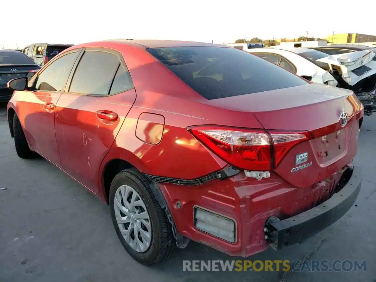 3 Photograph of a damaged car 5YFBURHE1KP903784 TOYOTA COROLLA 2019