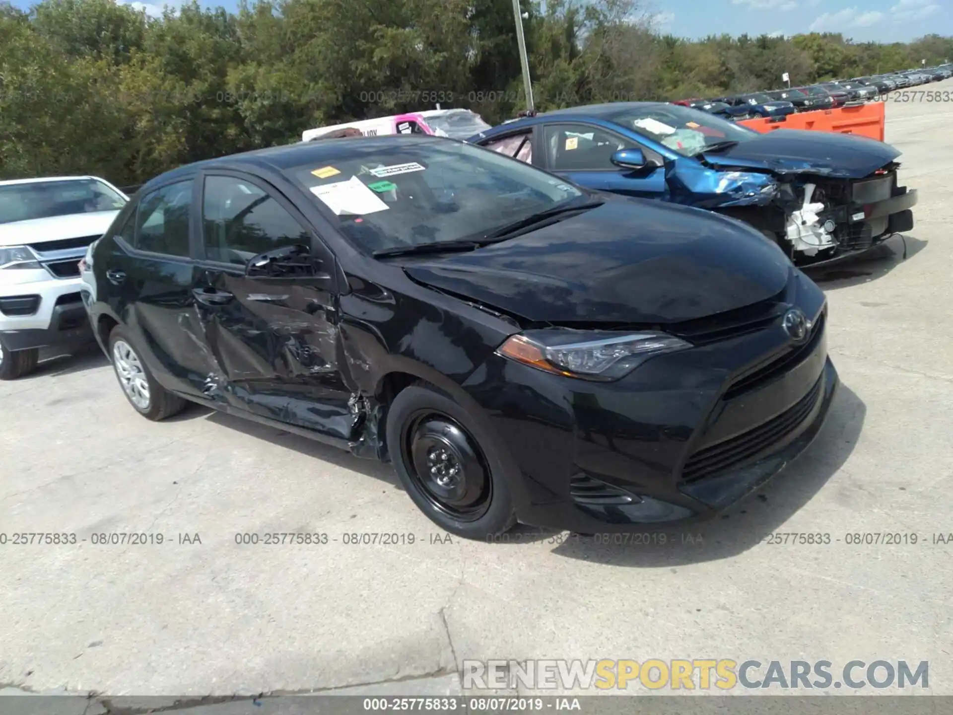 1 Photograph of a damaged car 5YFBURHE1KP904031 TOYOTA COROLLA 2019