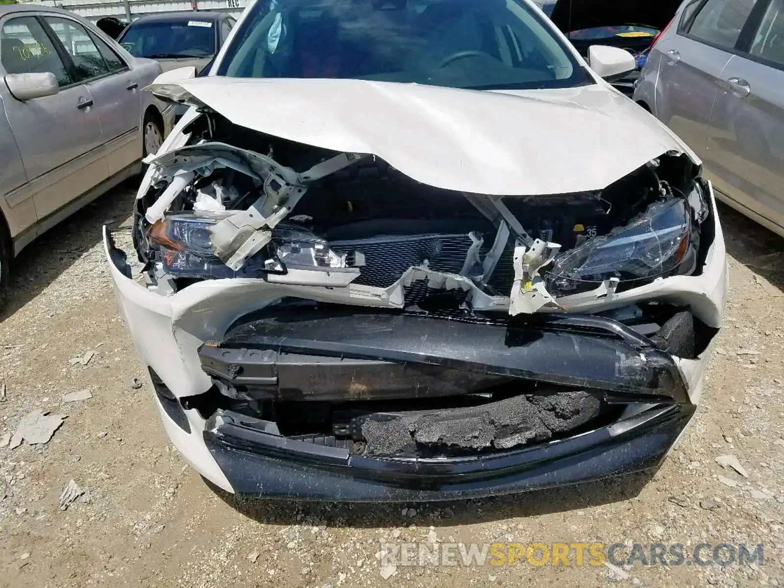 9 Photograph of a damaged car 5YFBURHE1KP904398 TOYOTA COROLLA 2019